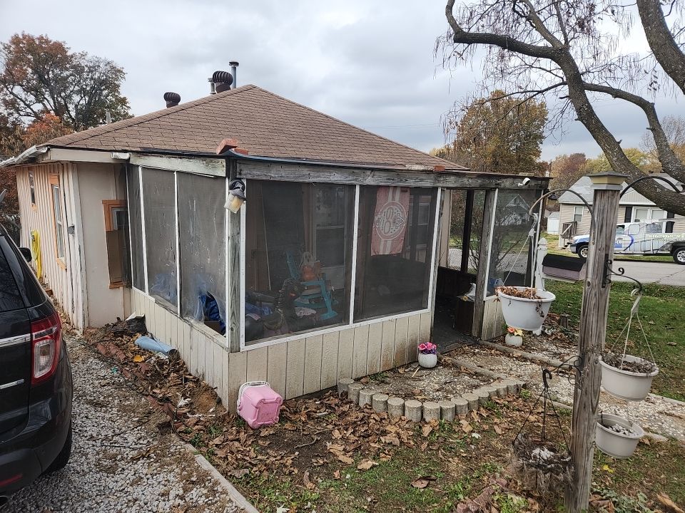 Siding Installation using Exterior Portfolio Vinyl Siding by EEC Windows, Siding & Roofing