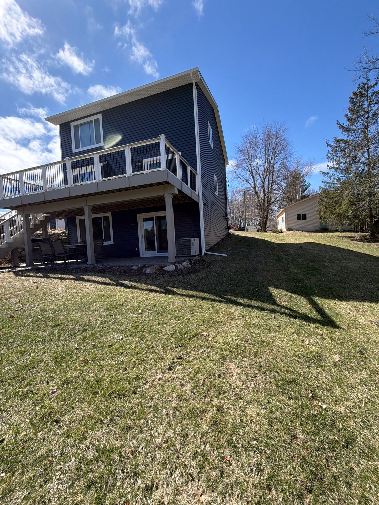 Siding Replacement using Alside Charter Oak D4.5" by 180 Contractors