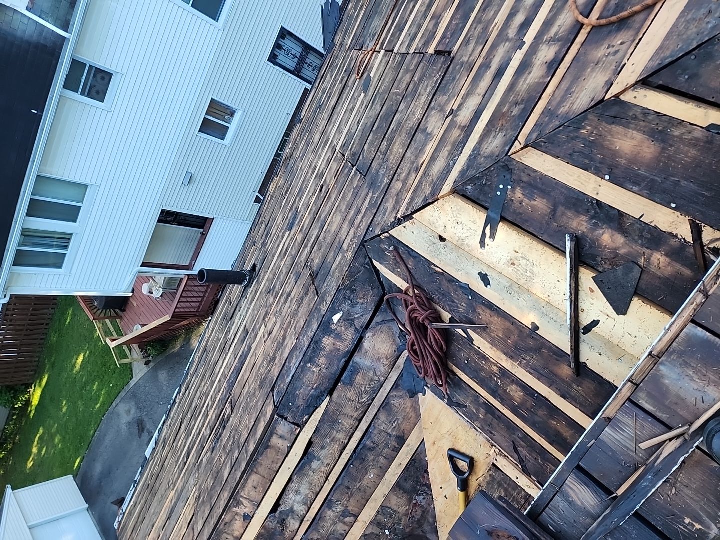 ATLAS PINNACLE COLOR: MAJESTIC SHAKE by Eagle Eye Roofing