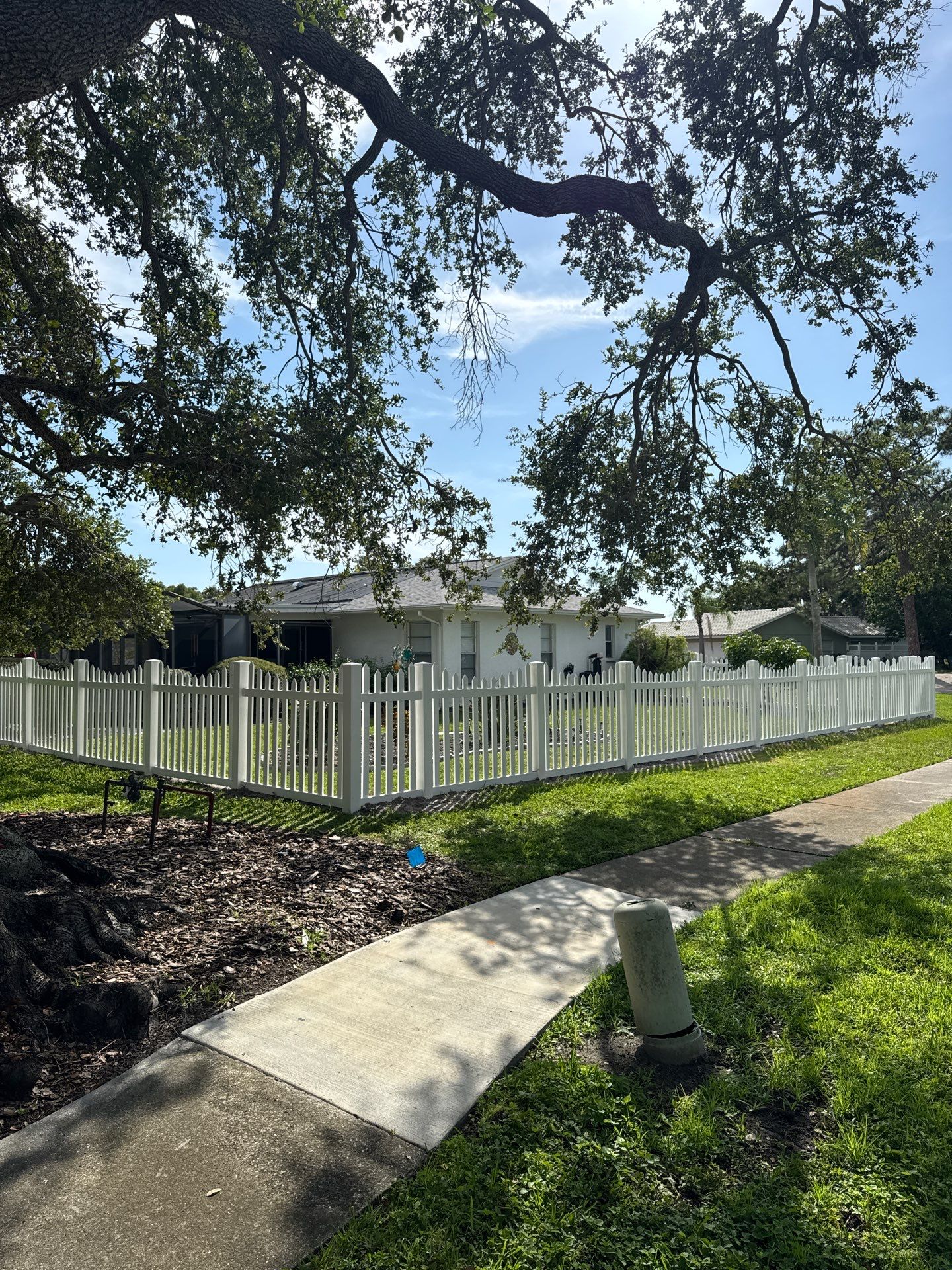 1371 Palmwood Dr  by H&Y Fence