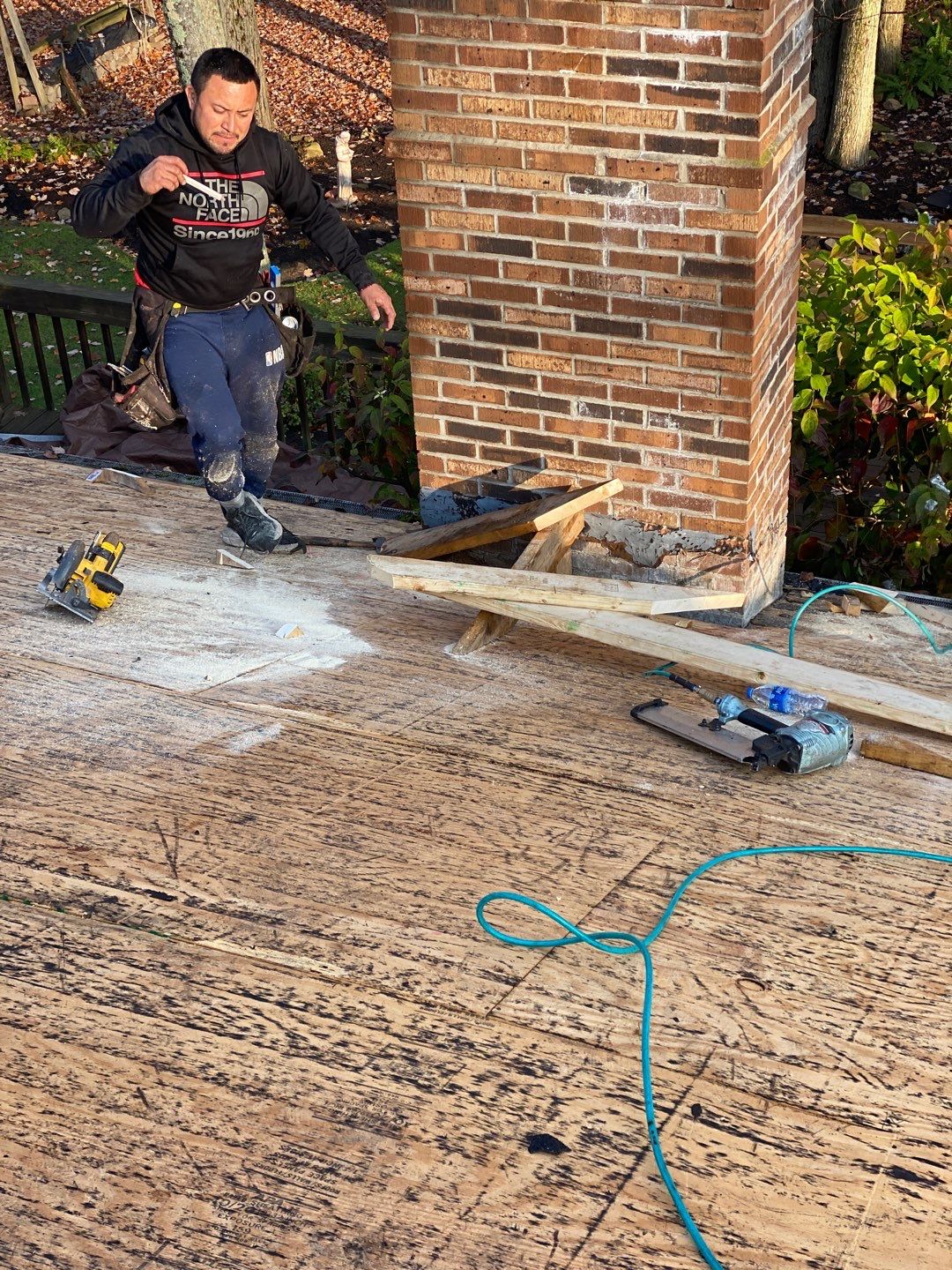 Residential Roofing Installation using Owens Corning Duration, Driftwood by Absolute Roofing and Construction