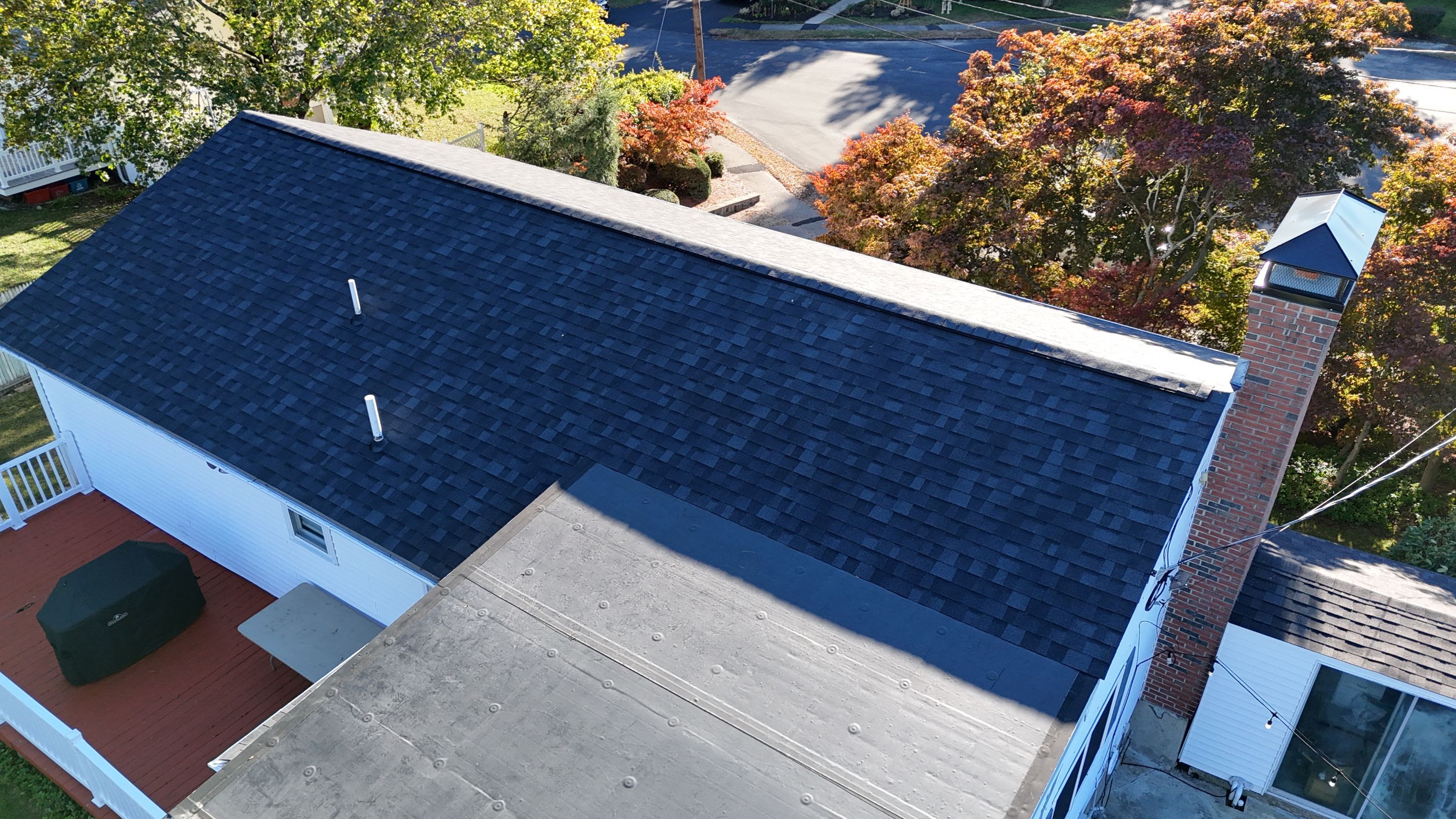 Full Roof Replacement, Rafter Repair & Gutter Upgrade in Norwood, MA – Owens Corning Duration, Onyx Black by JOHNNYS PRO