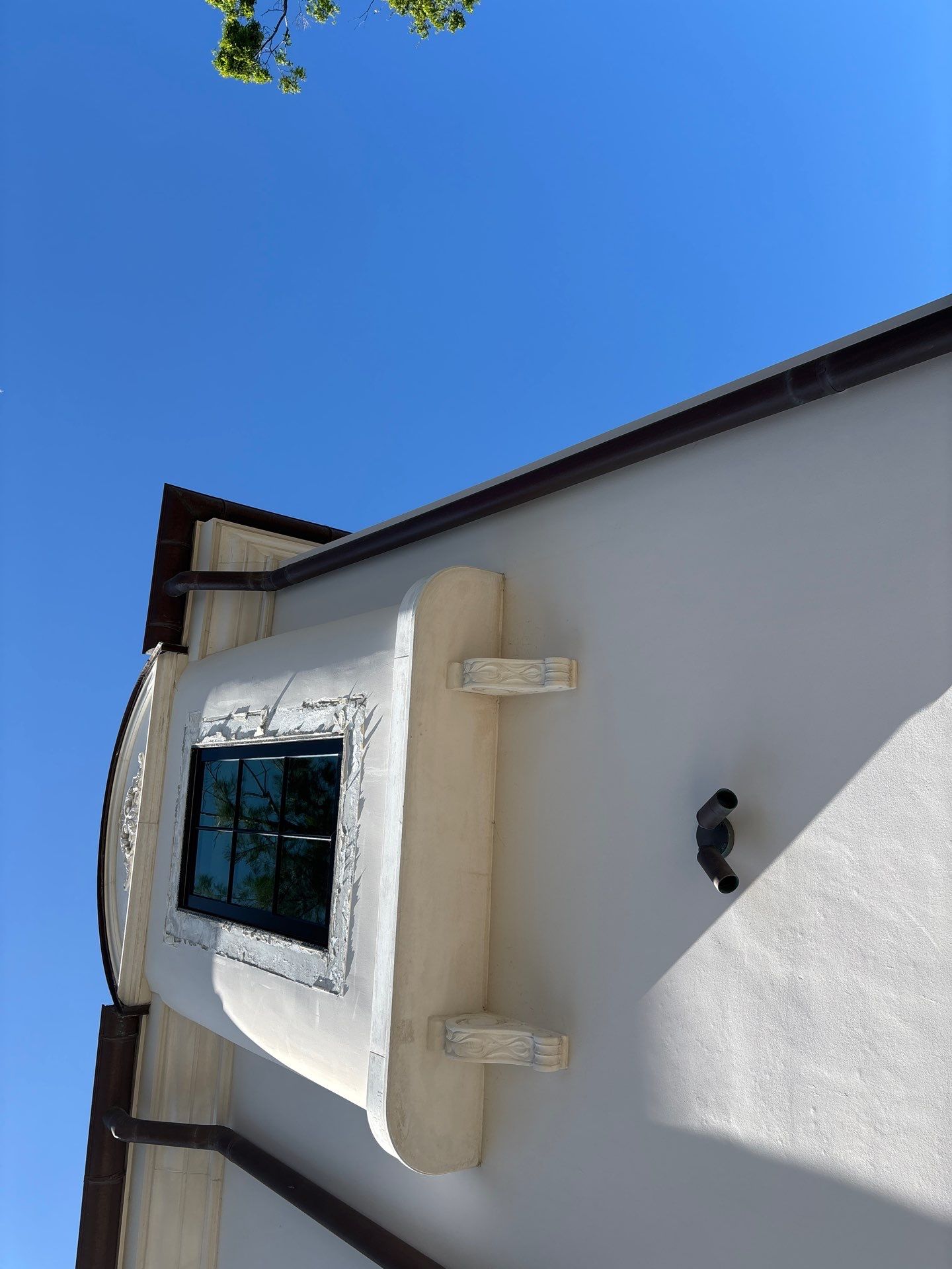 Gutter Installation using Half Round Seamless Gutters in Tampa FL by Gutter Professors