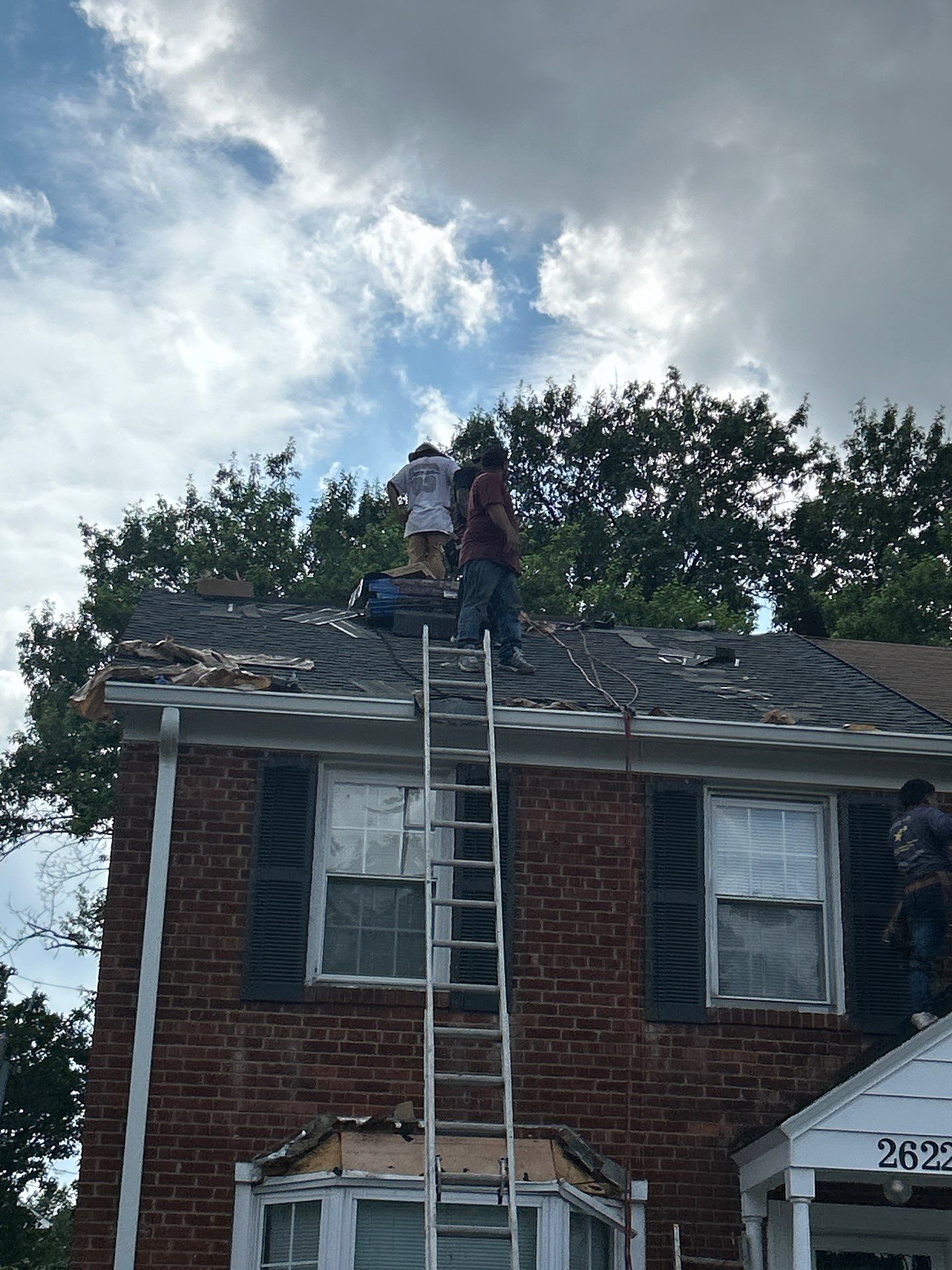 Arlington: Residential Roof Replacement with CertainTeed Landmark Pro in Max Def Pewterwood by RM Banning, Inc.