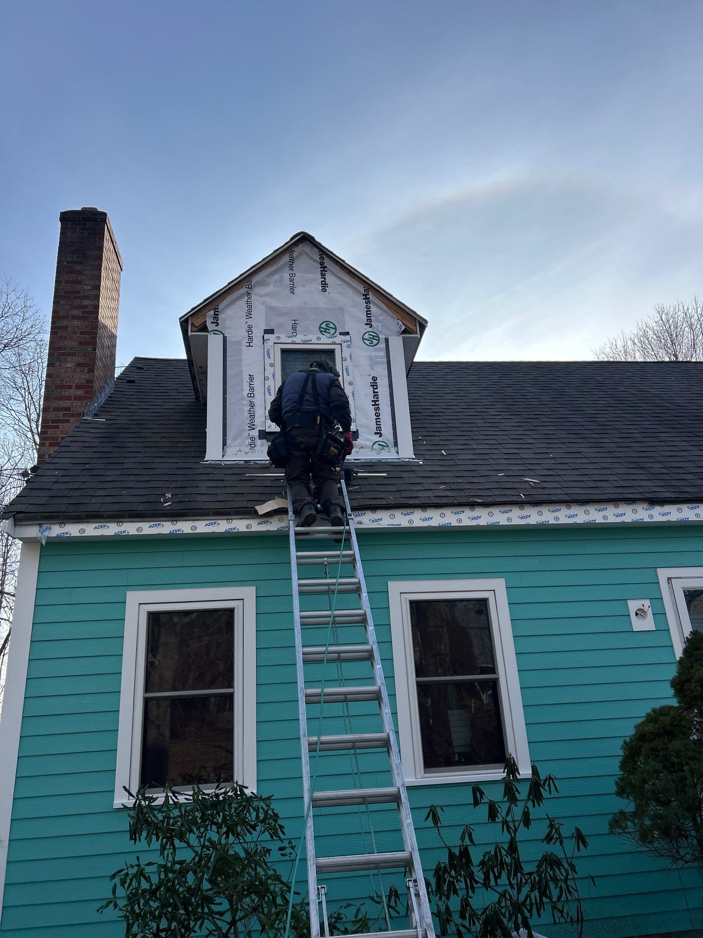 James Hardie siding in Dream Collection color - Dighton, MA by UBrothers Construction