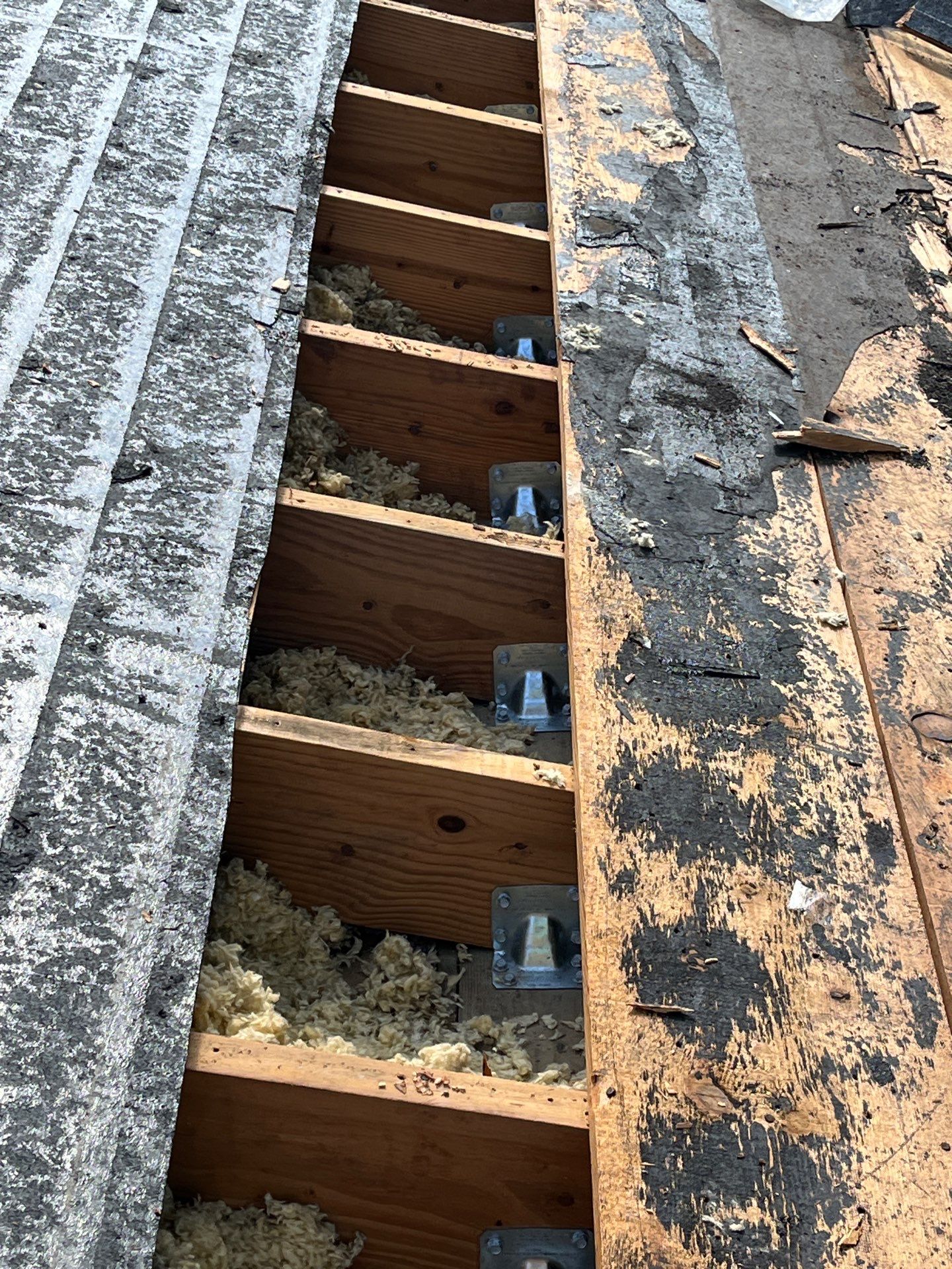 Project in St. Petersburg 33710 by Mitchell Roofing Company LLC 