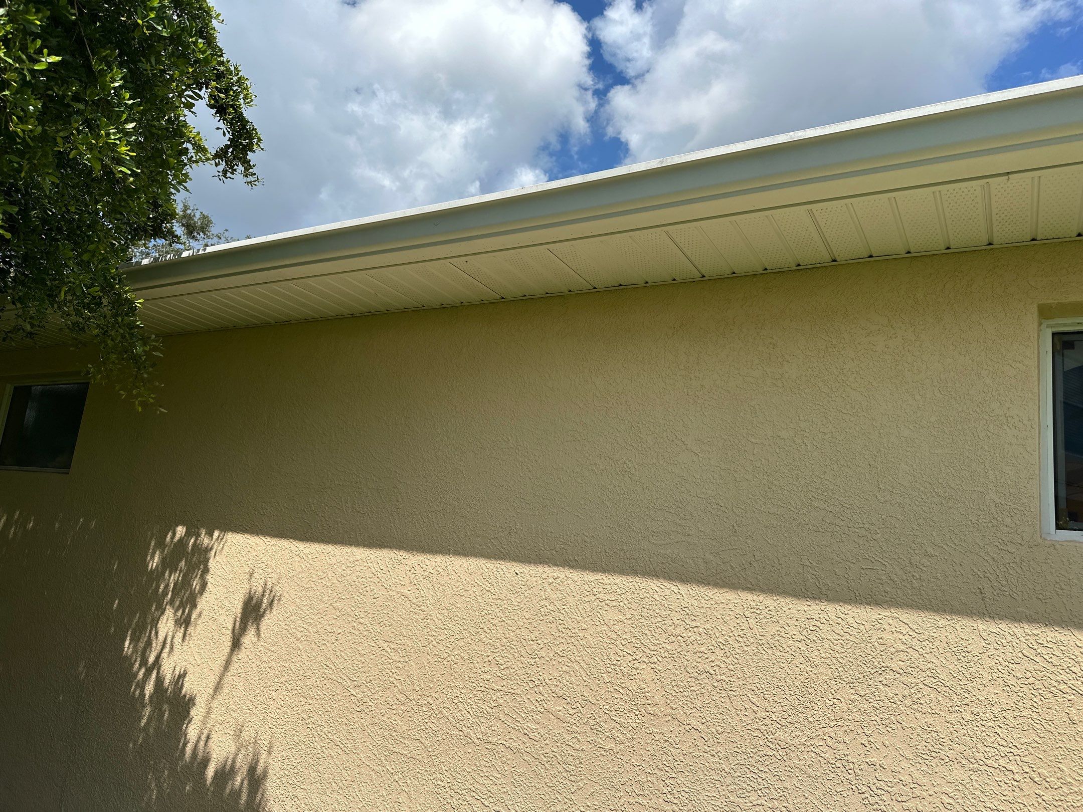 House Wash, Paver Patio Cleaning & Driveway Cleaning in Waterford – Palmetto, FL by Sunshine AquaWash