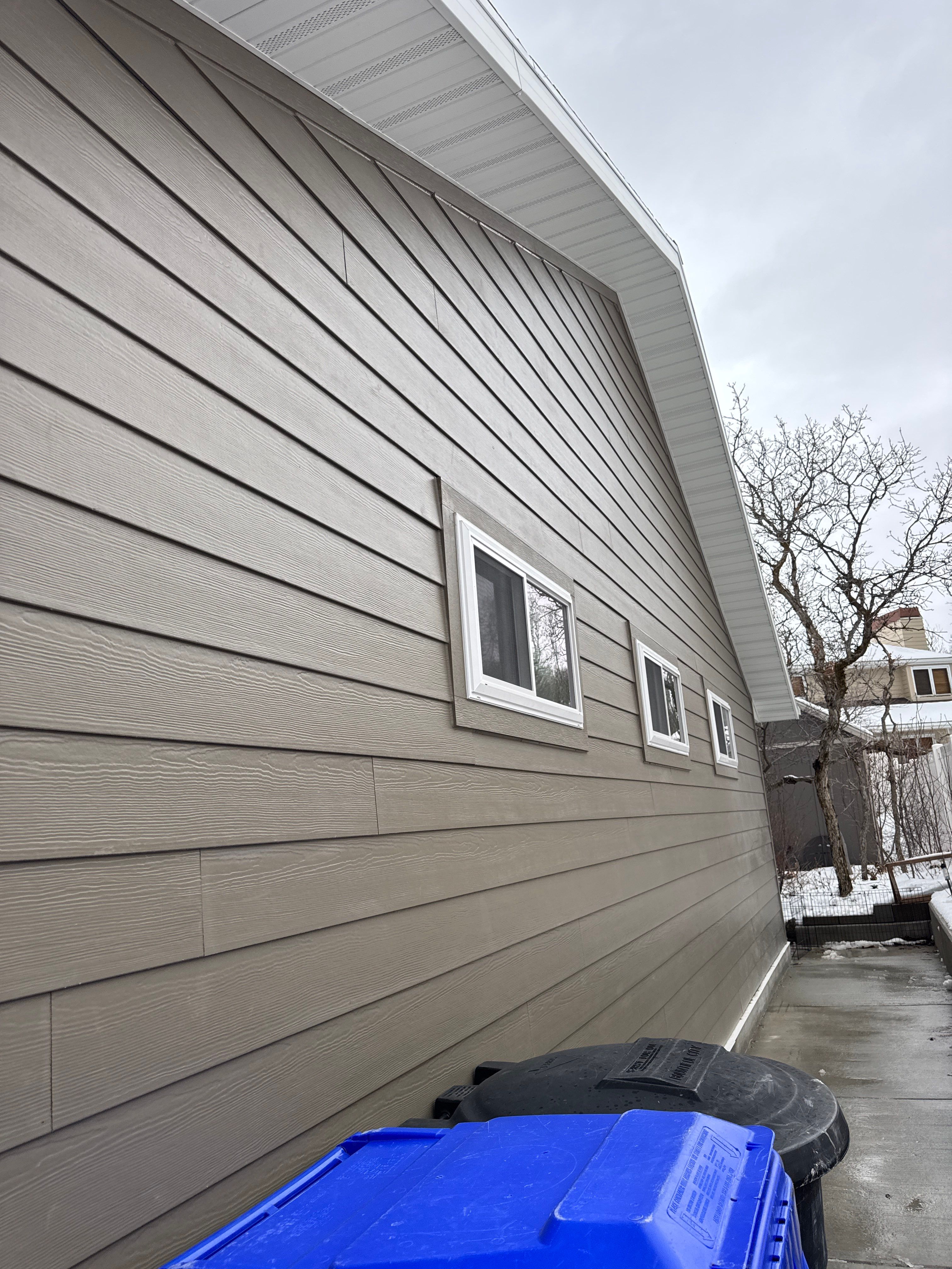 Bountiful | James Hardie Lap Siding | Timber Bark by Ideal Siding Utah