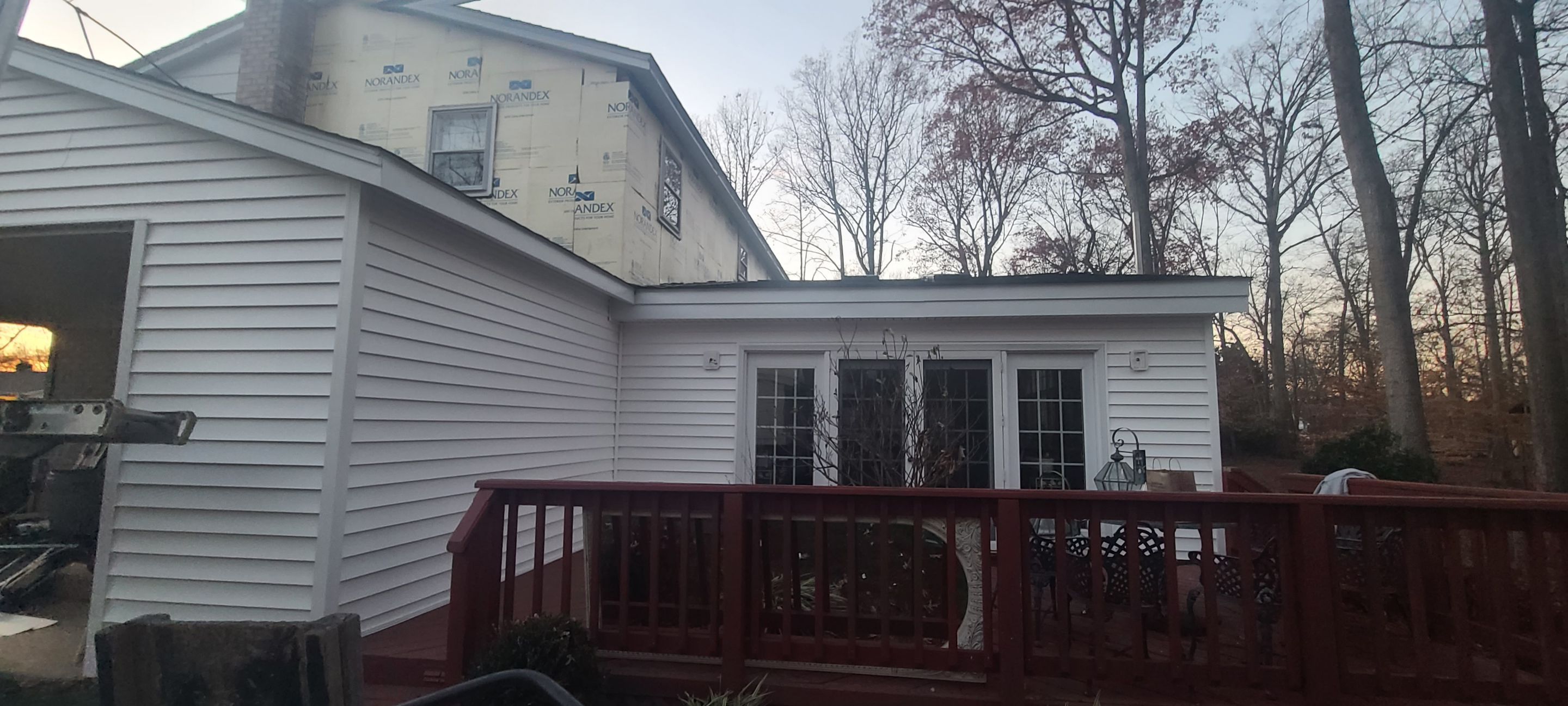 Springfield CertainTeed Charcoal Black Roof & CertainTeed Colonial White Siding by RM Banning, Inc.