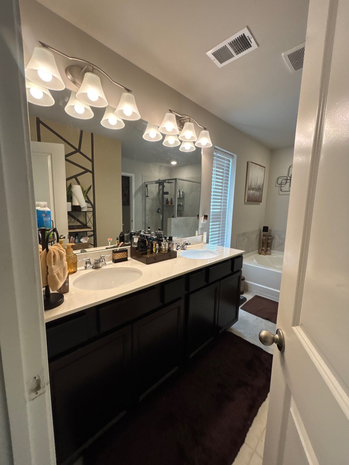 Master bathroom renovation by Prudencio