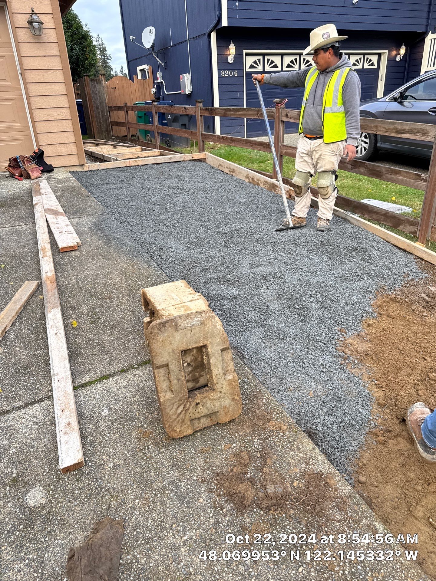 Custom Aggregate Walkway | Marysville  by Jireh Asphalt & Concrete Inc 