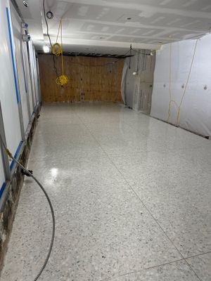 25 Sutton Place Lobby 