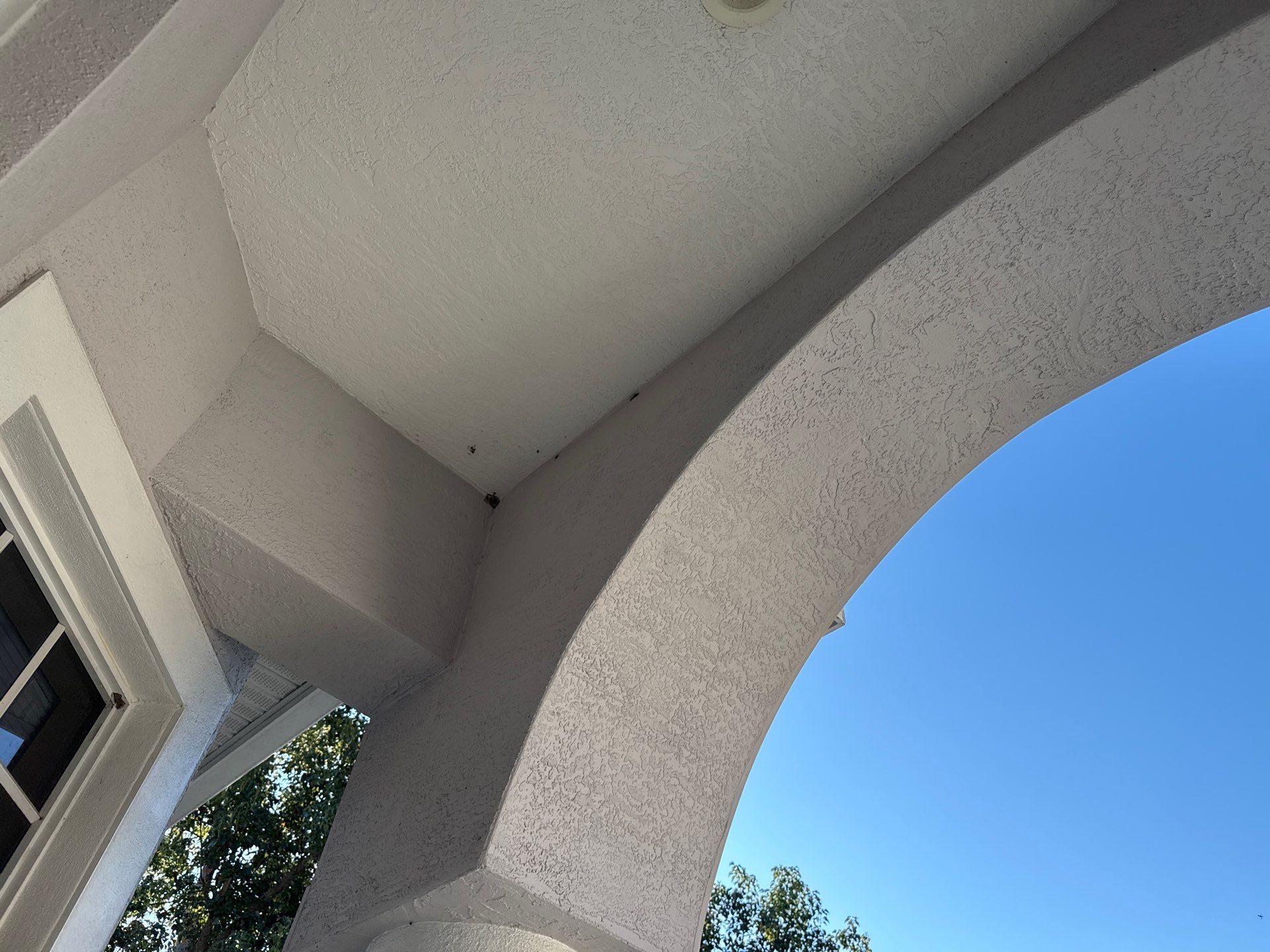 House Wash, Pool Deck & Screen Enclosure Cleaning | University Park, Sarasota FL by Sunshine AquaWash