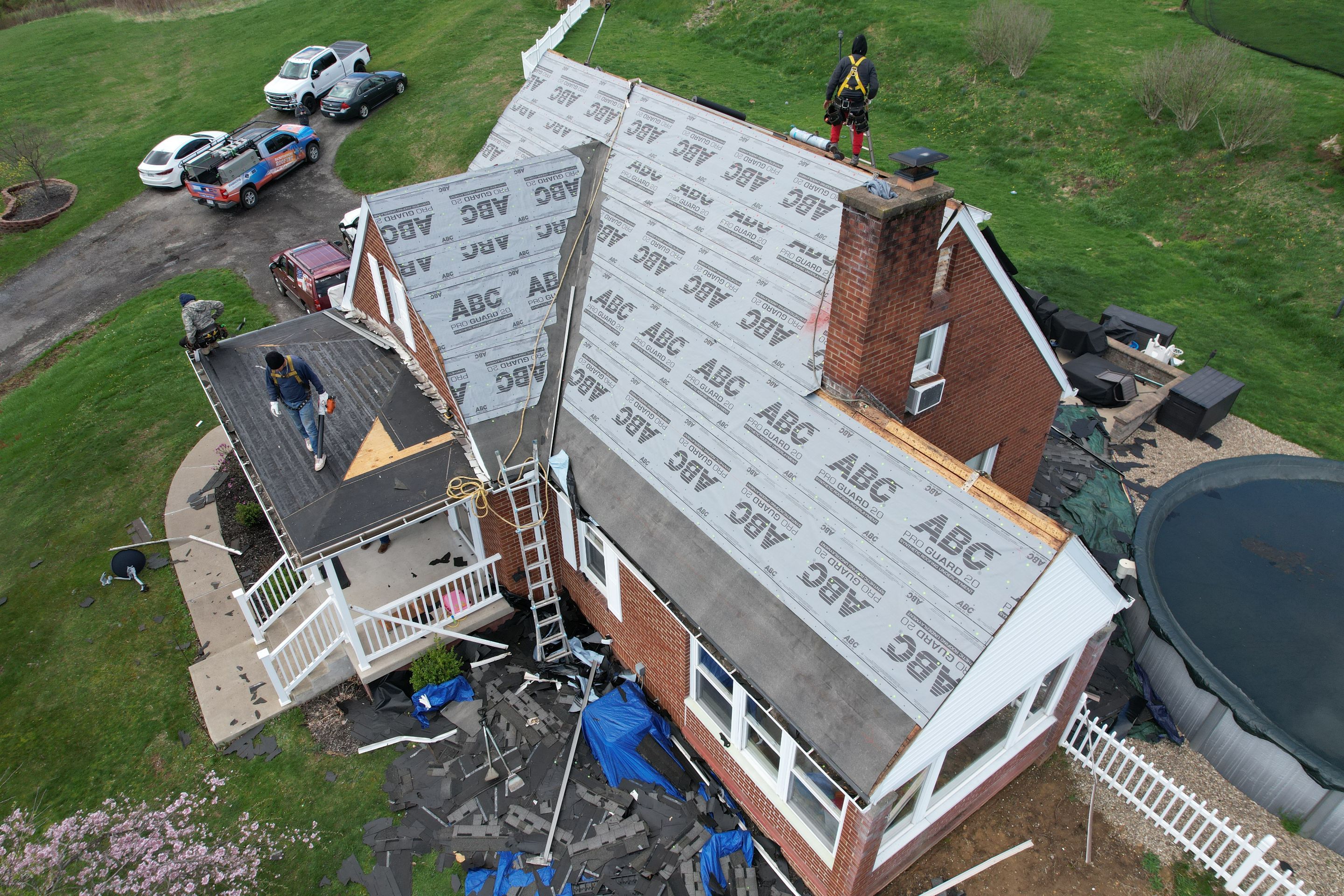 Residential Roofing Installation using GAF Timberline HDZ Charcoal by Rainstoppers Roofing