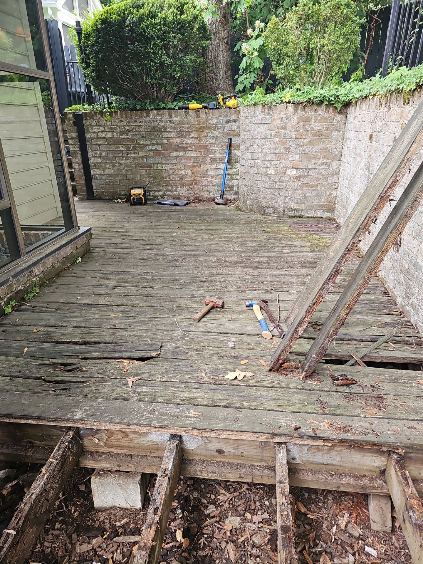 Custom Curved Deck Build – Residential by Billy Weatherspoon Contractor