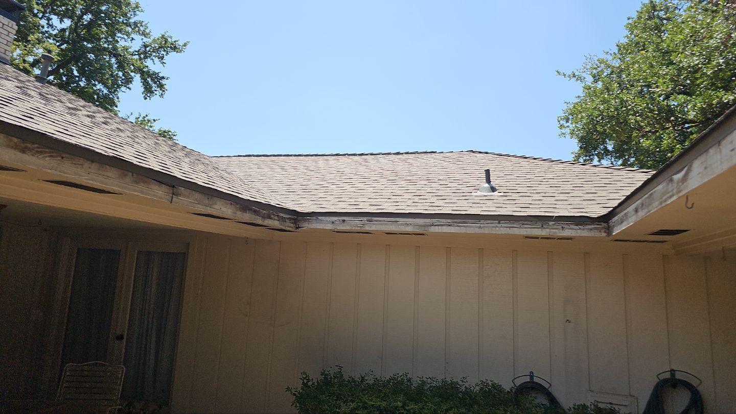 GAF Timberline HDZ in North Dallas by Bert Roofing Inc
