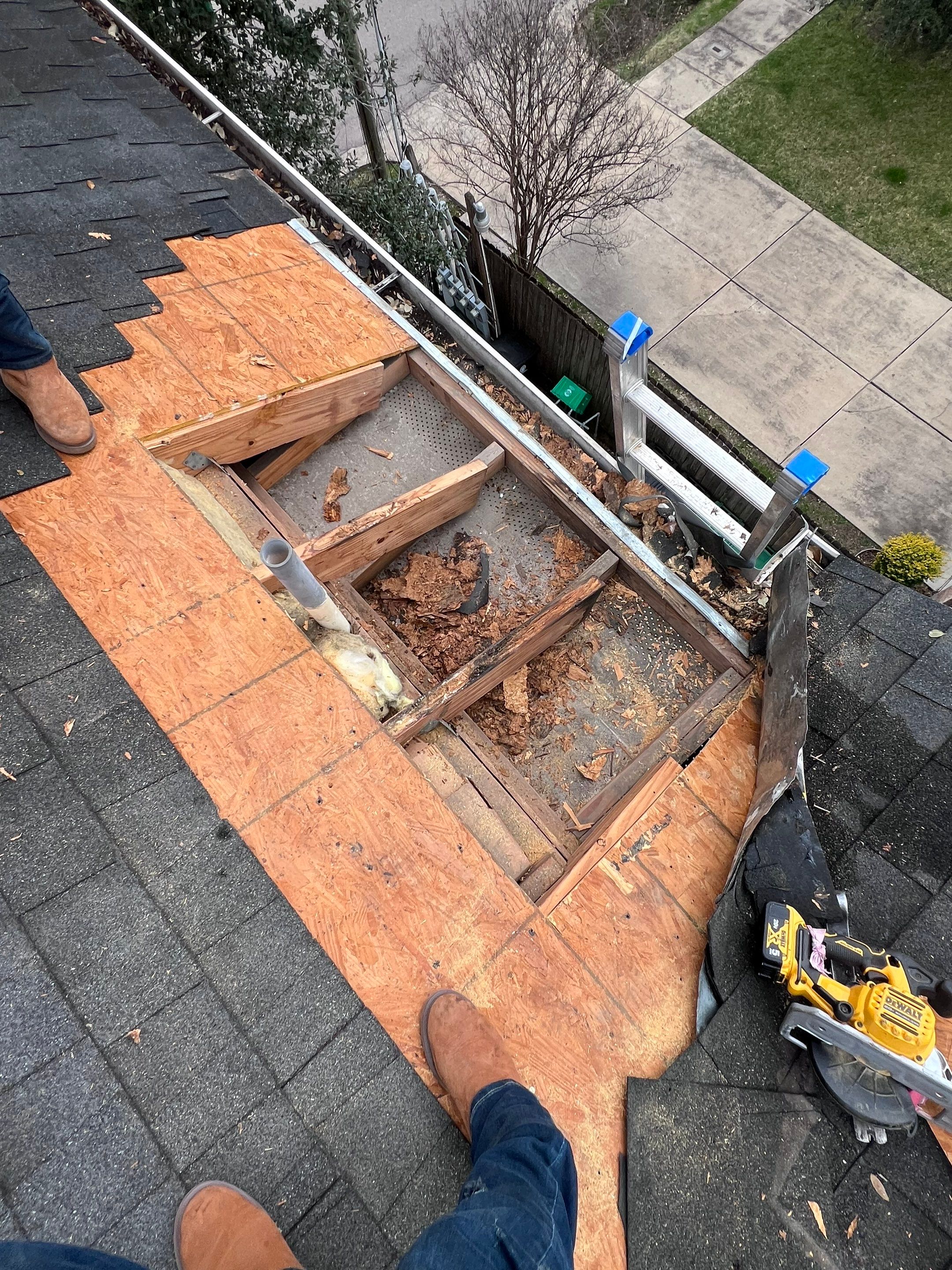 Hail Damage using Owen's Corning Duration (Lifetime) Shingles by Roof Repair Company