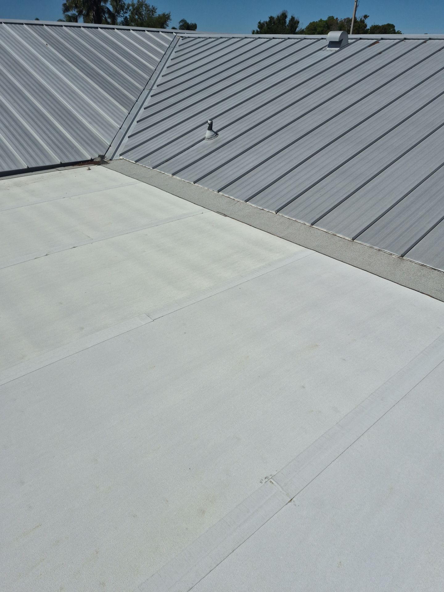 Project in Largo 33774 by Mitchell Roofing Company LLC 