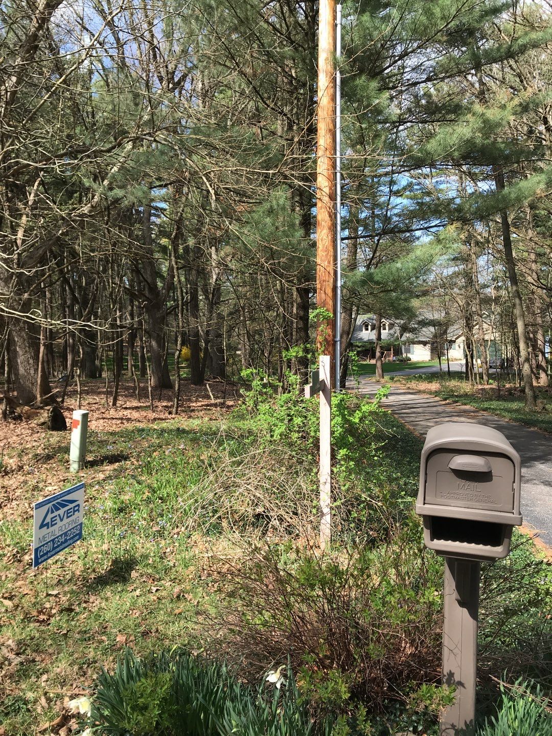 Residential Roofing Installation using Vic West Cedar Creek Shake by 4Ever Metal Roofing