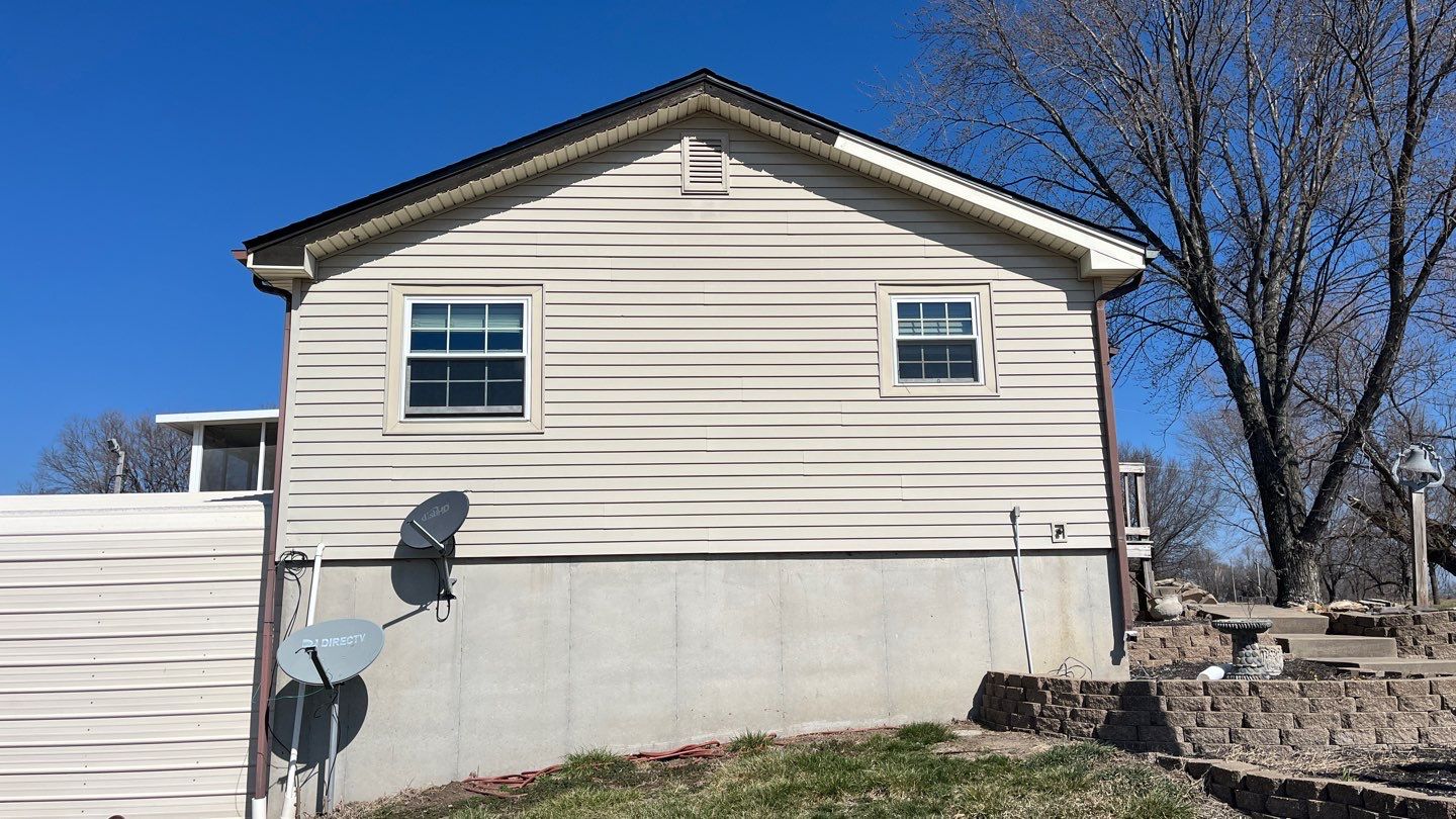 Modern Living by EEC  Windows, Siding & Roofing 