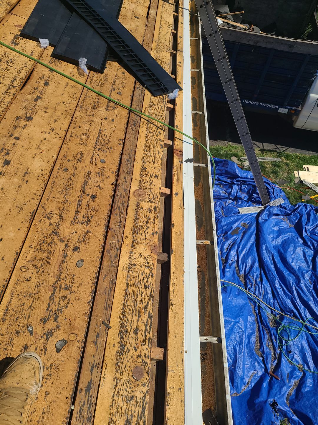 Alexandria: Residential Roof Replacement with CertainTeed Landmark in Georgetown Gray by RM Banning, Inc.