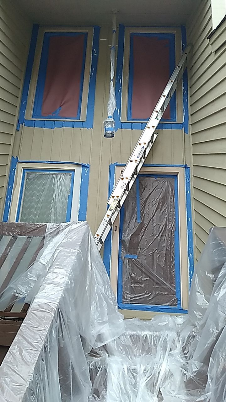 Exterior renovation using James Hardie Siding and Simonton Windows by Indigo State Roofing