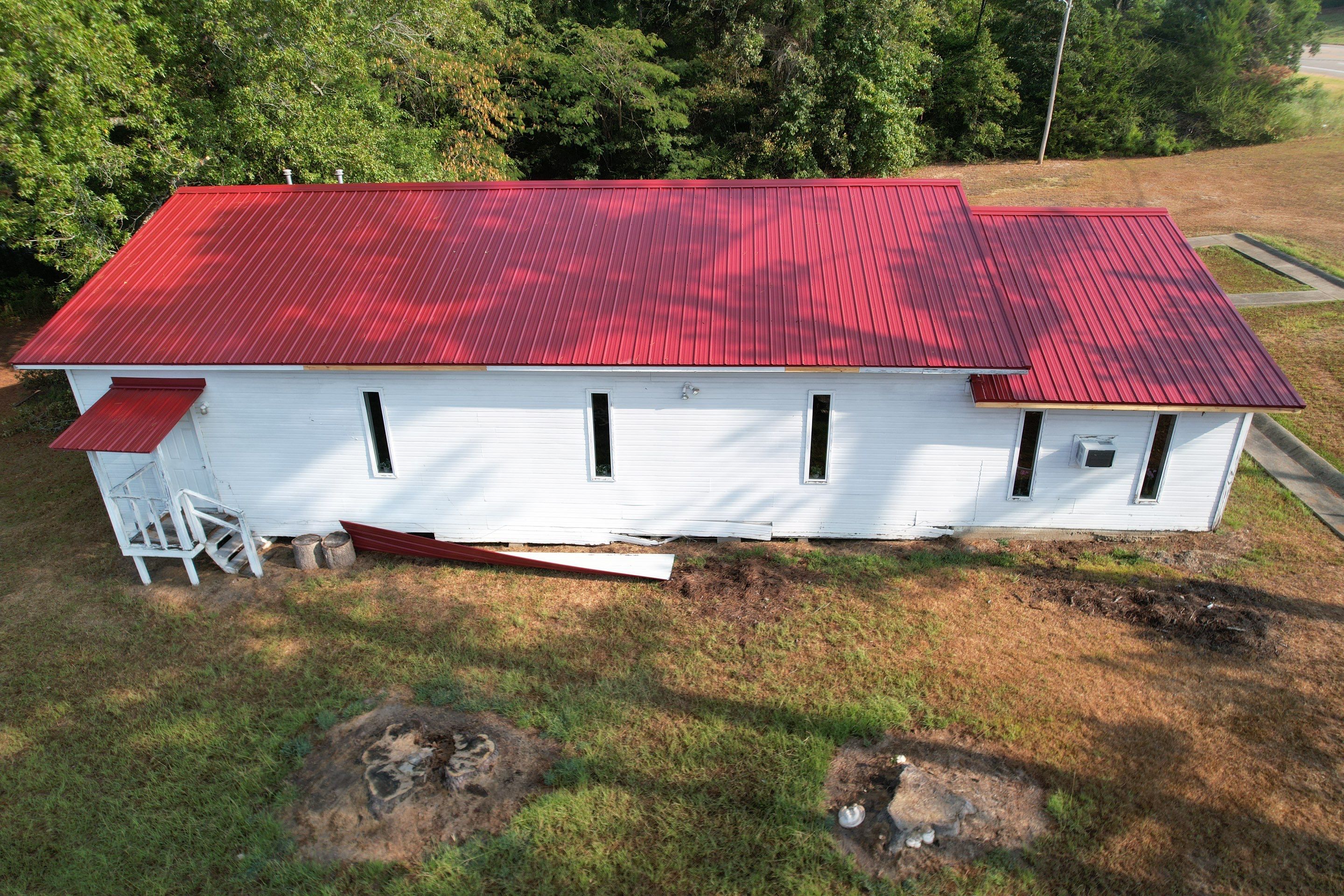 Commercial Metal Installation using Reed's Metals: 29 GA. Colored Commercial Panel by Hostetler Roofing