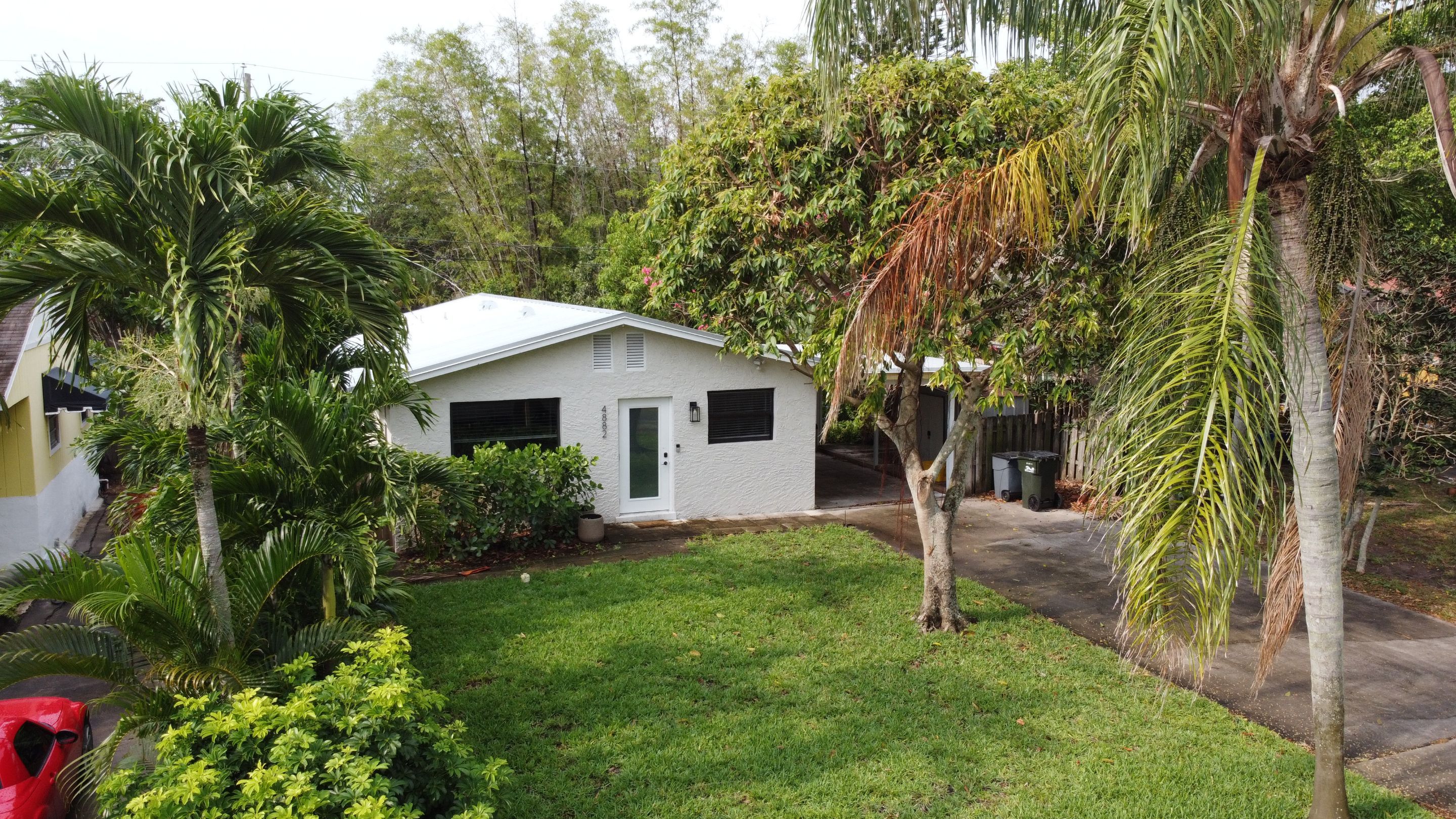 Residential Roofing Installation using 1" Nail strip metal roof by BLUES BROTHERS CONSTRUCTION CORP