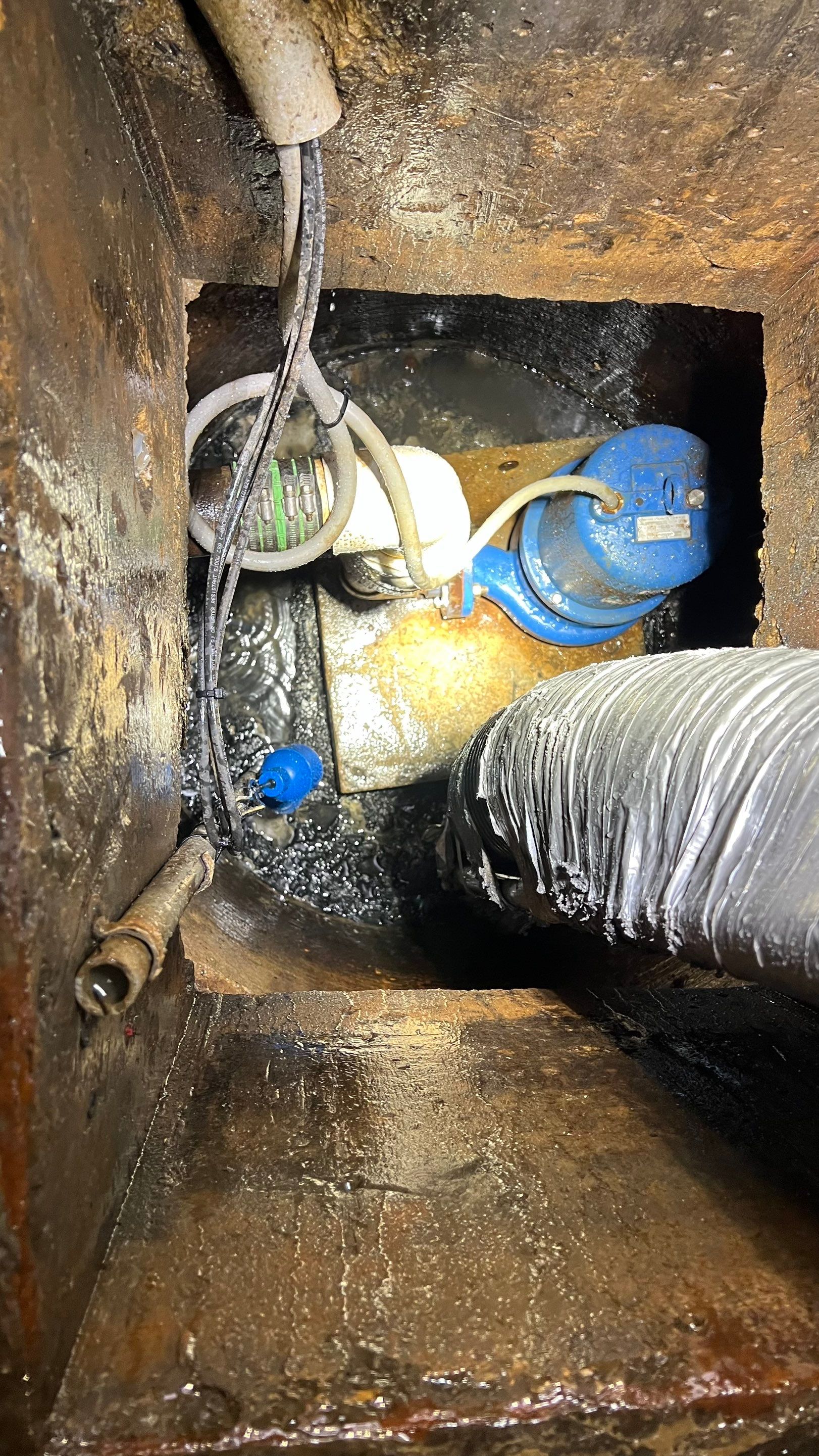 Naples Condo Complex Stormwater System Maintenance and Hurricane Cleanup by Don Mar, Inc. Storm Water Solutions