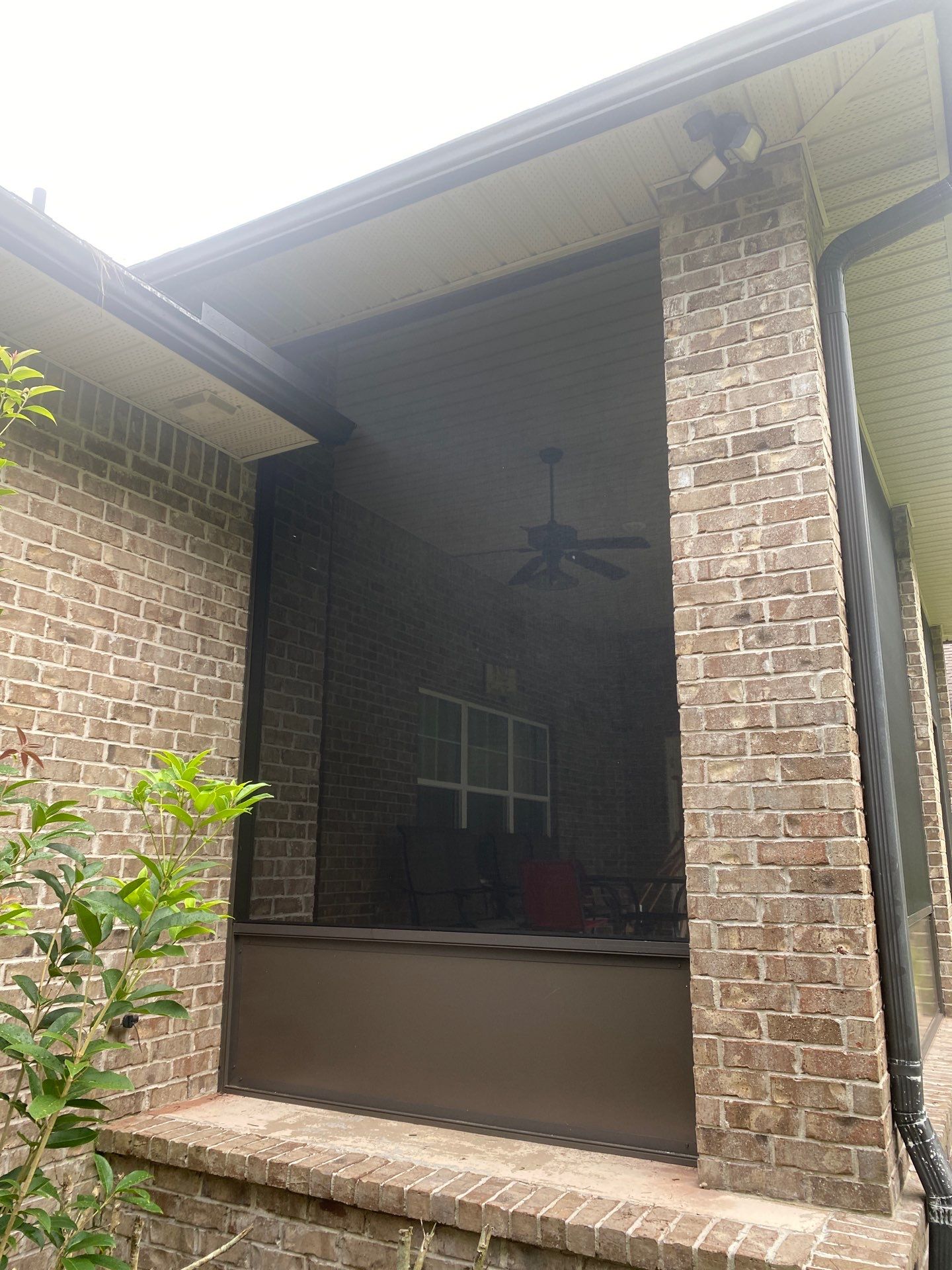 Niceville Screen Under by Titan Sunrooms