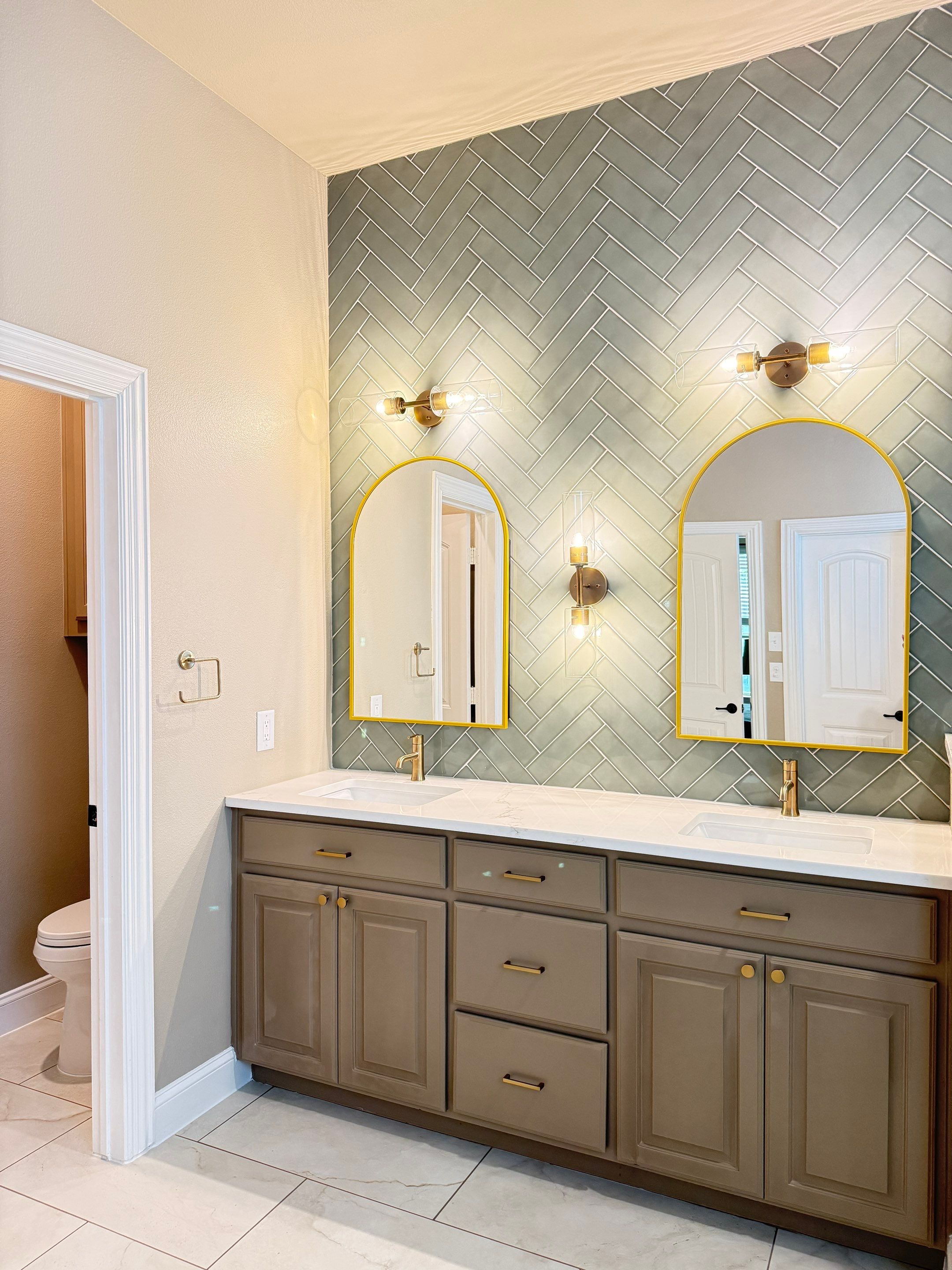 Kitchen & Primary Bath Remodel- McKinney, TX by C3 Custom Builds