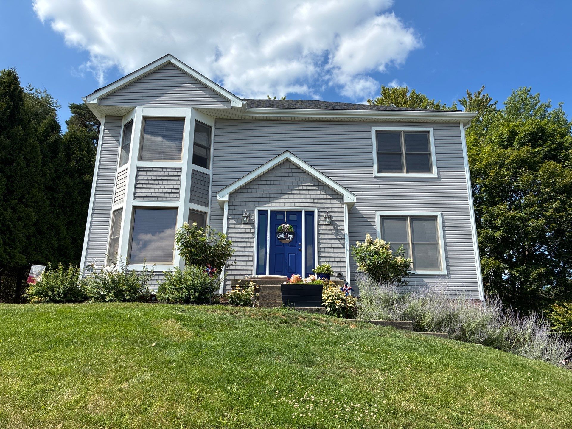 Full Residential Vinyl Siding Renovation With Mastic Cedar Discovery Shingle Shake and Ovation Lap Siding by Ideal Siding Pittsburgh