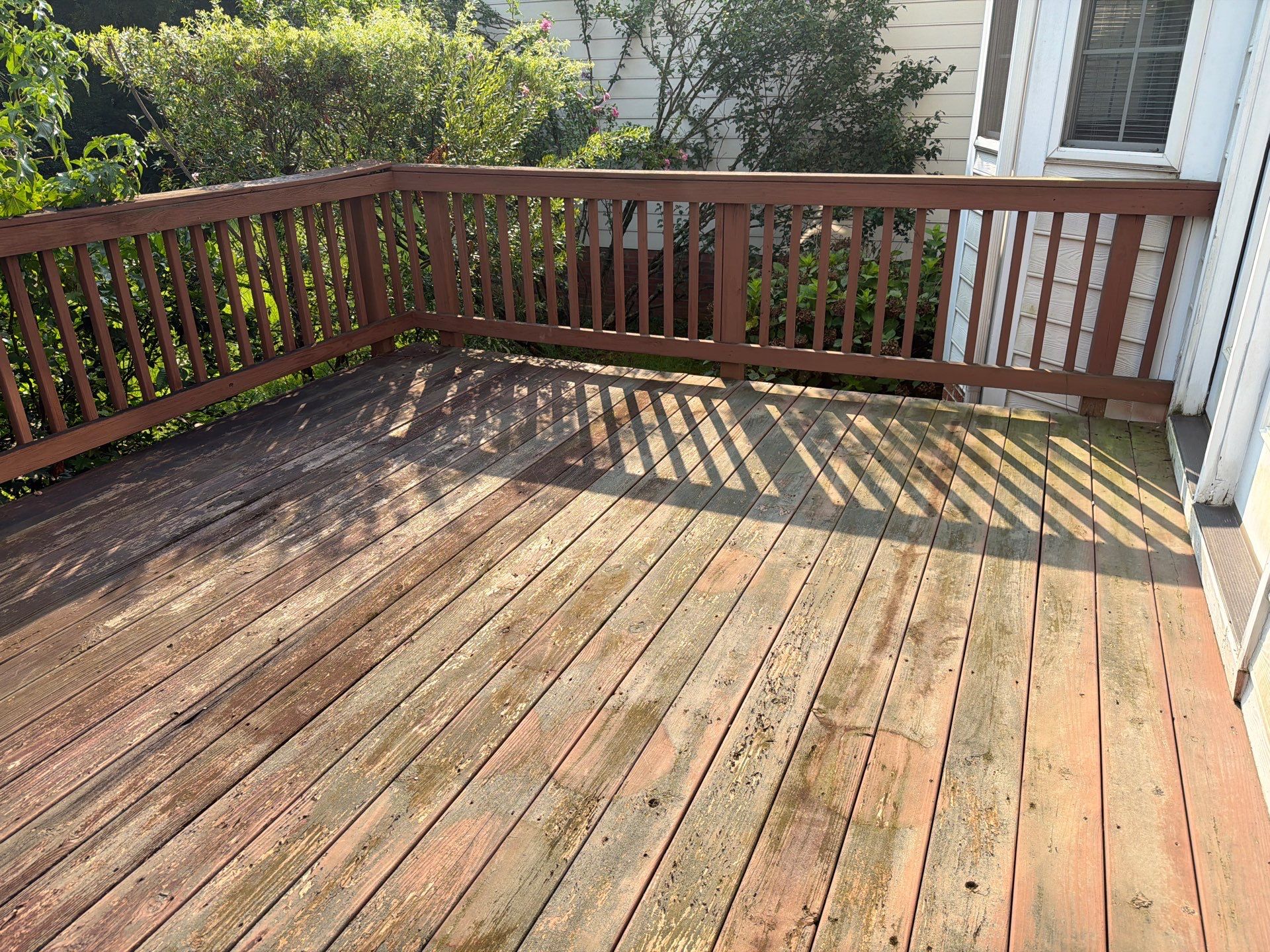 Deck using Wood Sealant by DuraSeal