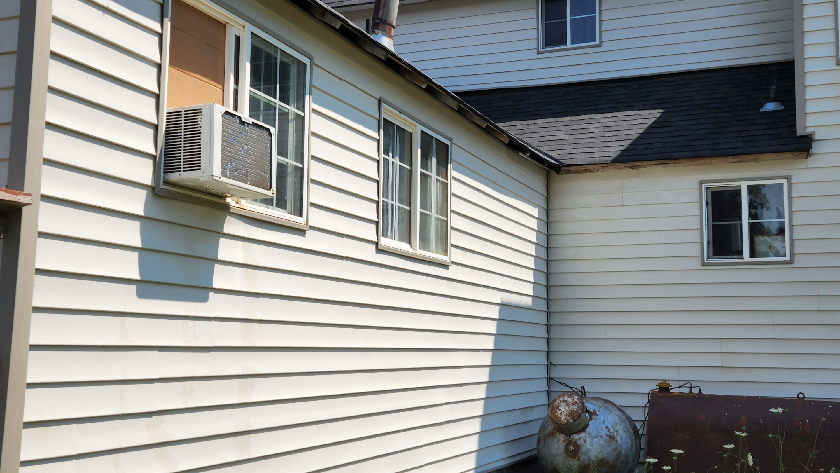 Black Mold Removal using Biocide by Willamette Outdoor Wash LLC