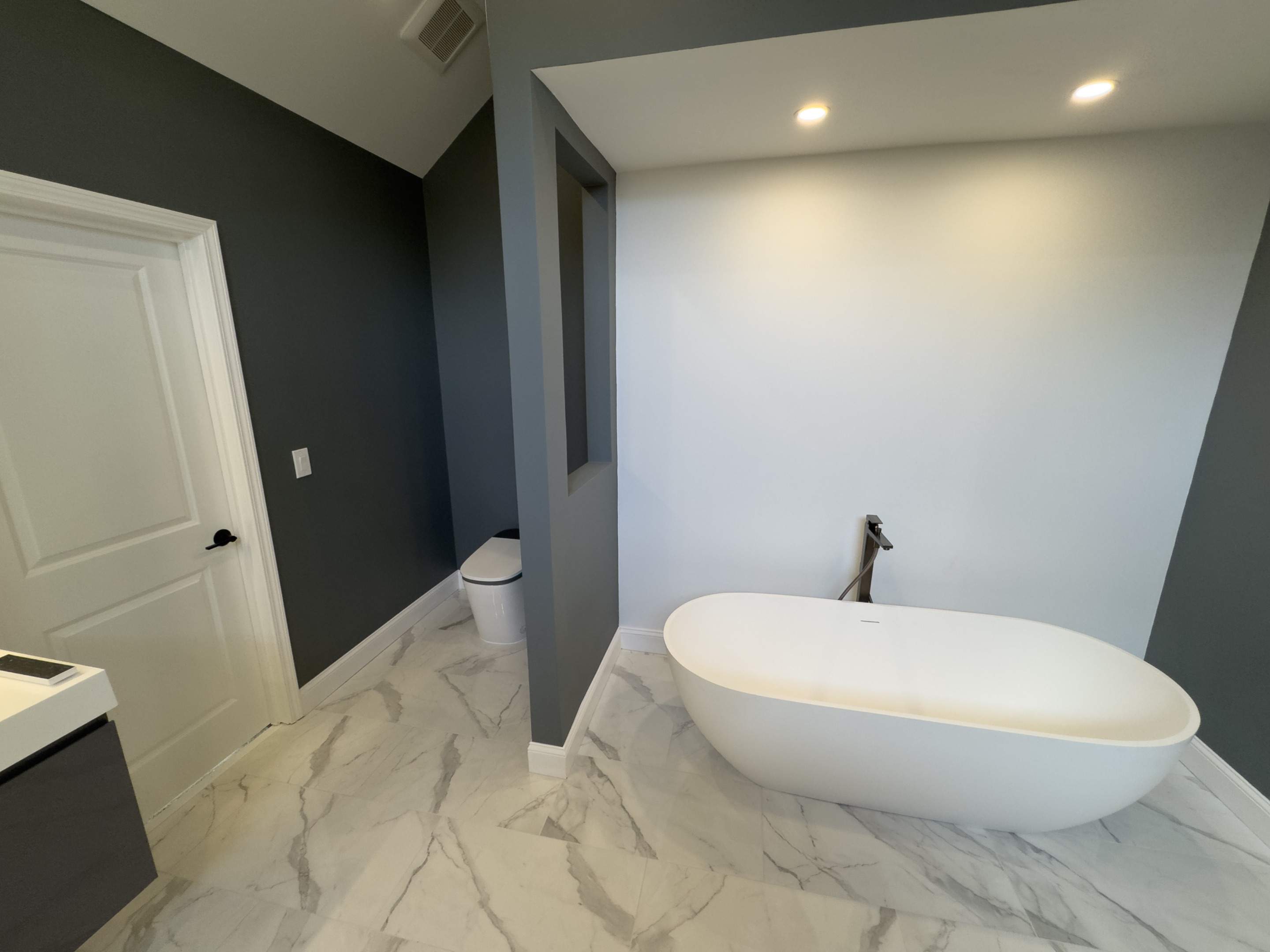 Master bathroom full remodel by Prudencio