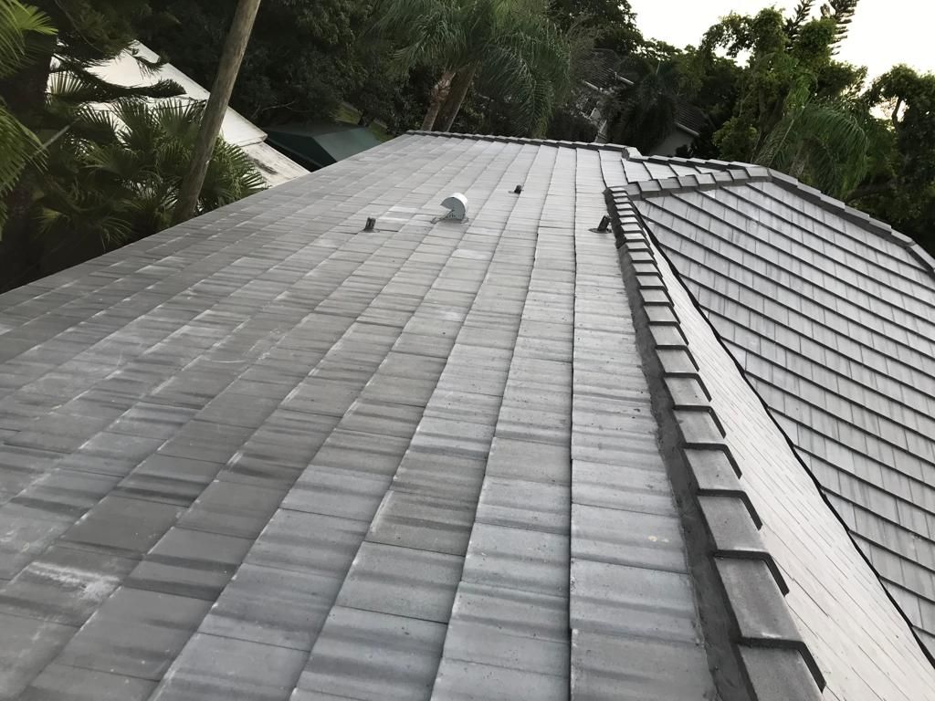 Crown Windsor Slate - Manatee Color by Istueta Roofing