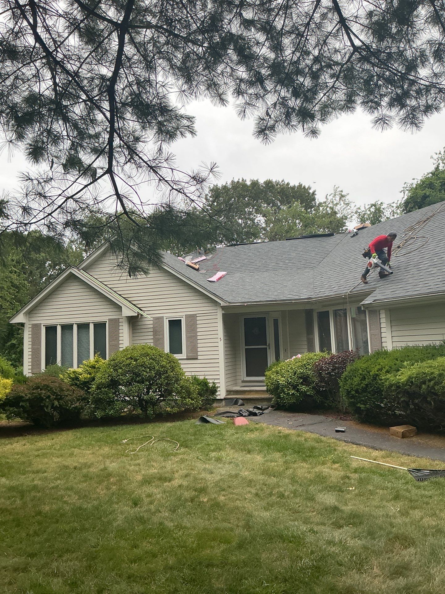 Asphalt Shingle Roof Replacement | Billerica, MA by Mighty Dog Roofing of Greater Middlesex County