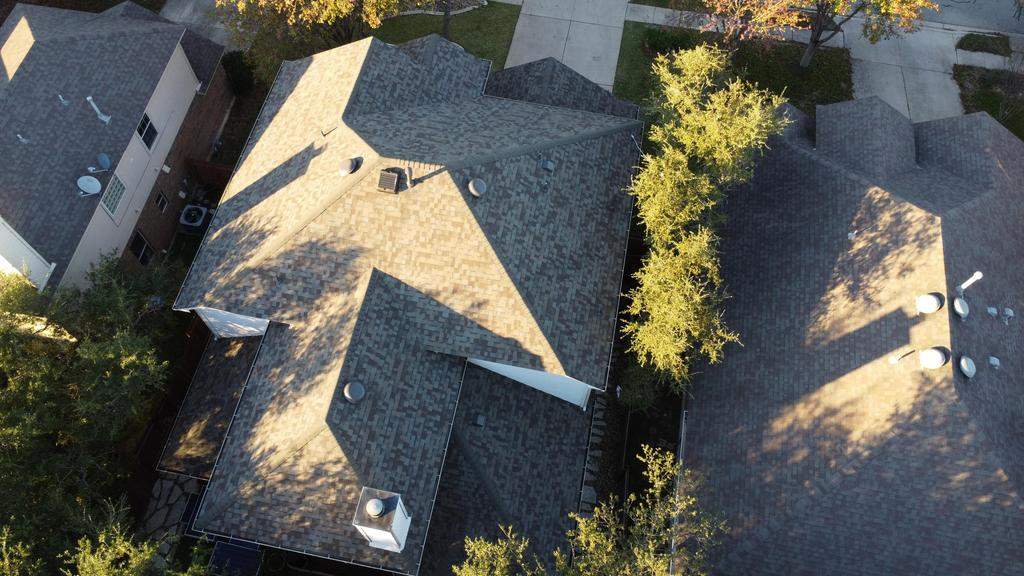 Driftwood - Owens Corning TruDefinition Duration by RoofsOnly.com