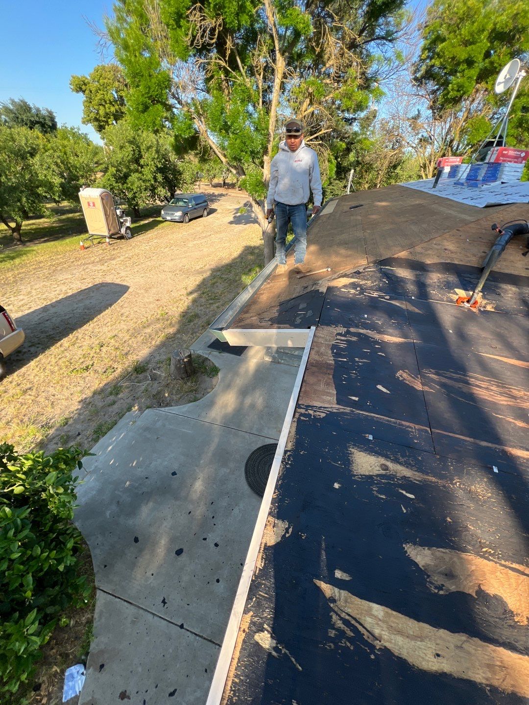 GAF Timberline HDZ-RS shingle project by Straight Edge Roofing Inc