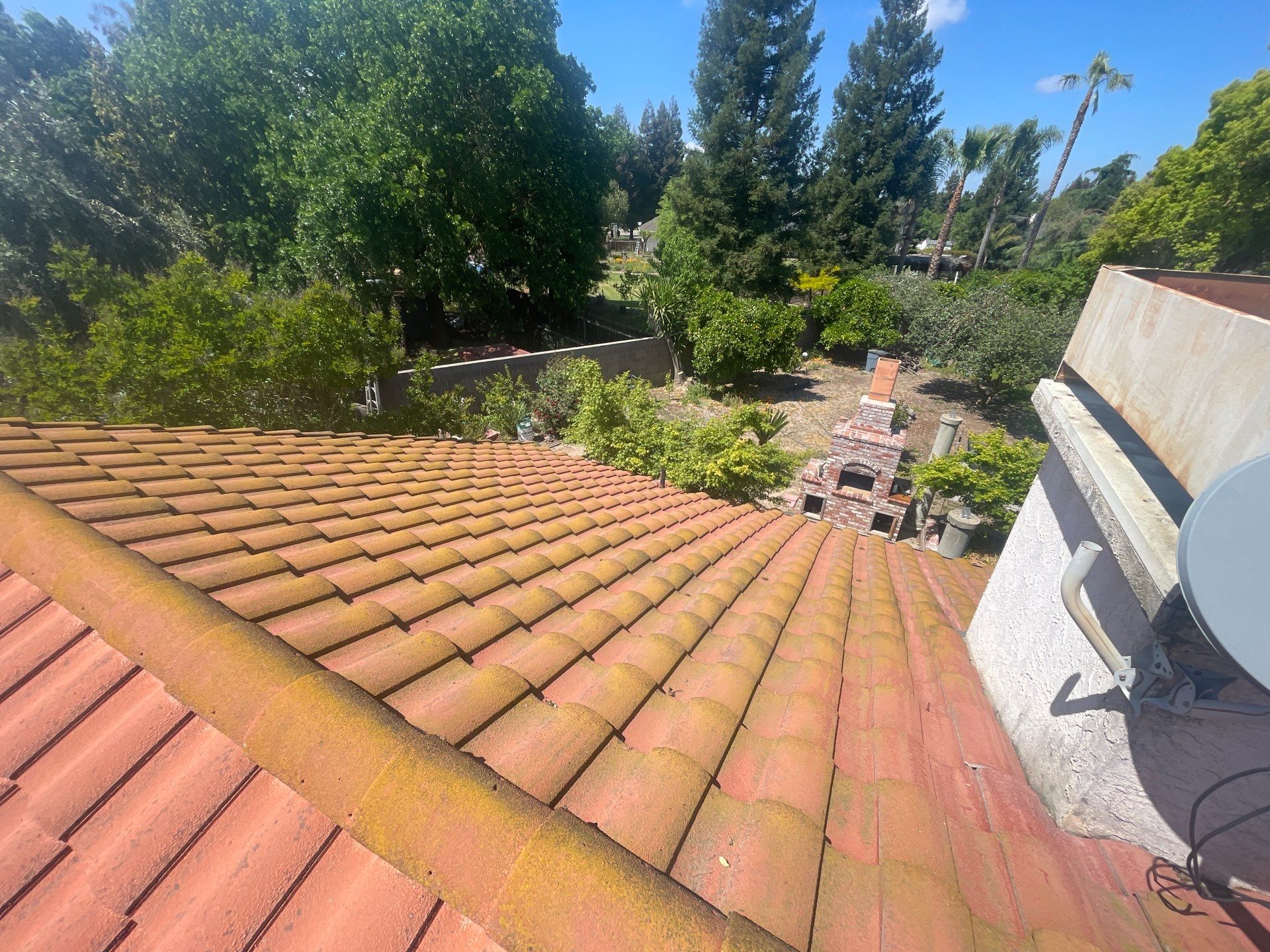 Presidential shingle roof by Straight Edge Roofing Inc