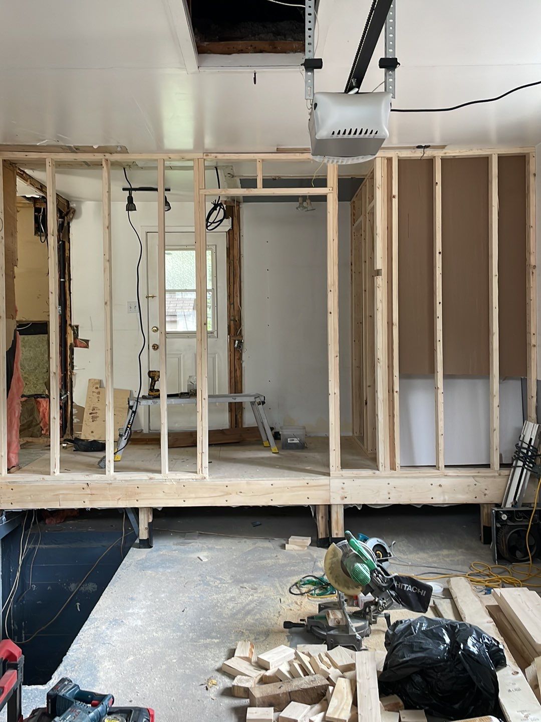 Full house renovation  by Eco-Nature Construction Inc.