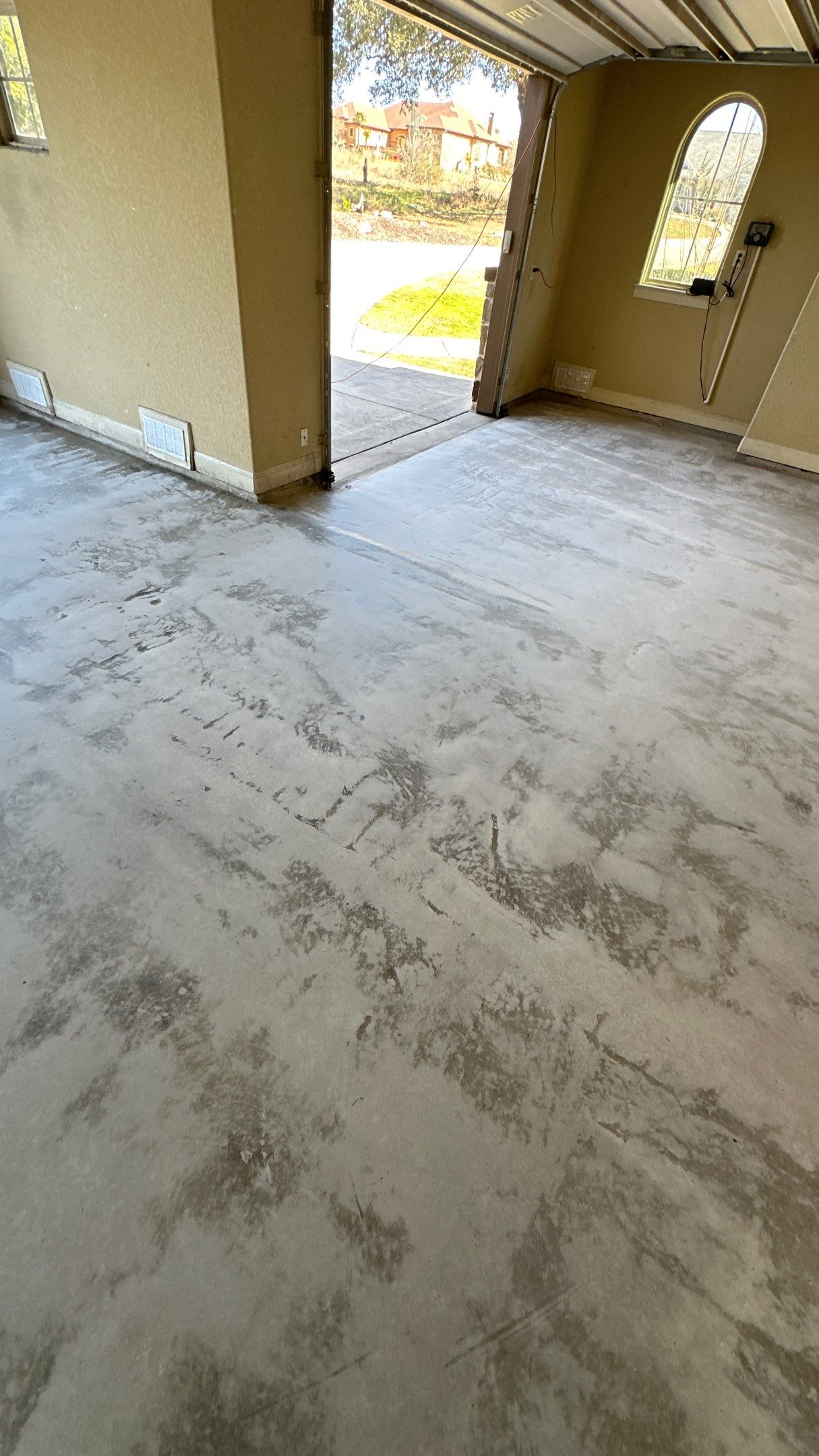 Vintage Oaks, New Braunfels by TORO Garage Co