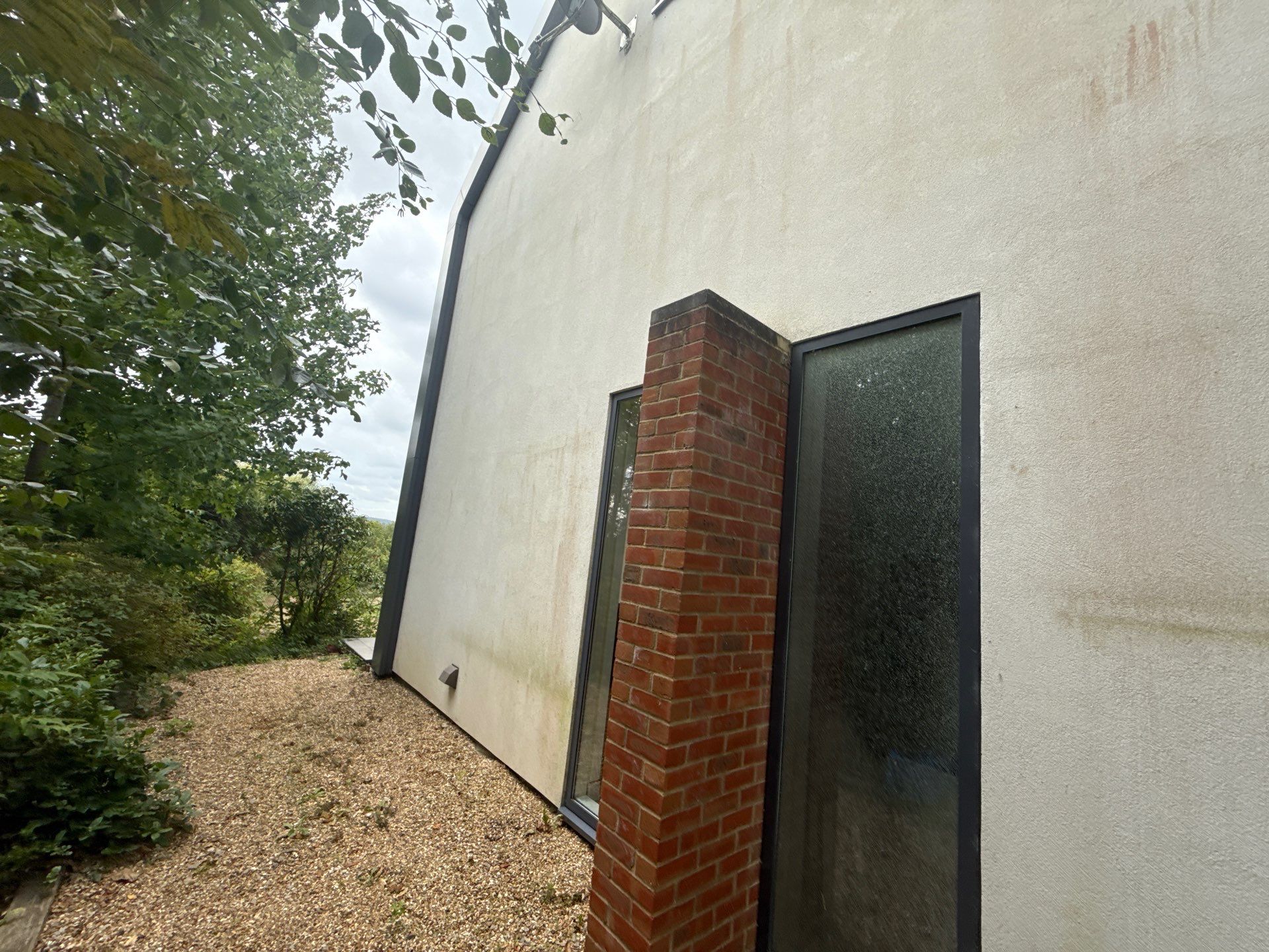Render Cleaning by Ges Exterior Cleaning ltd