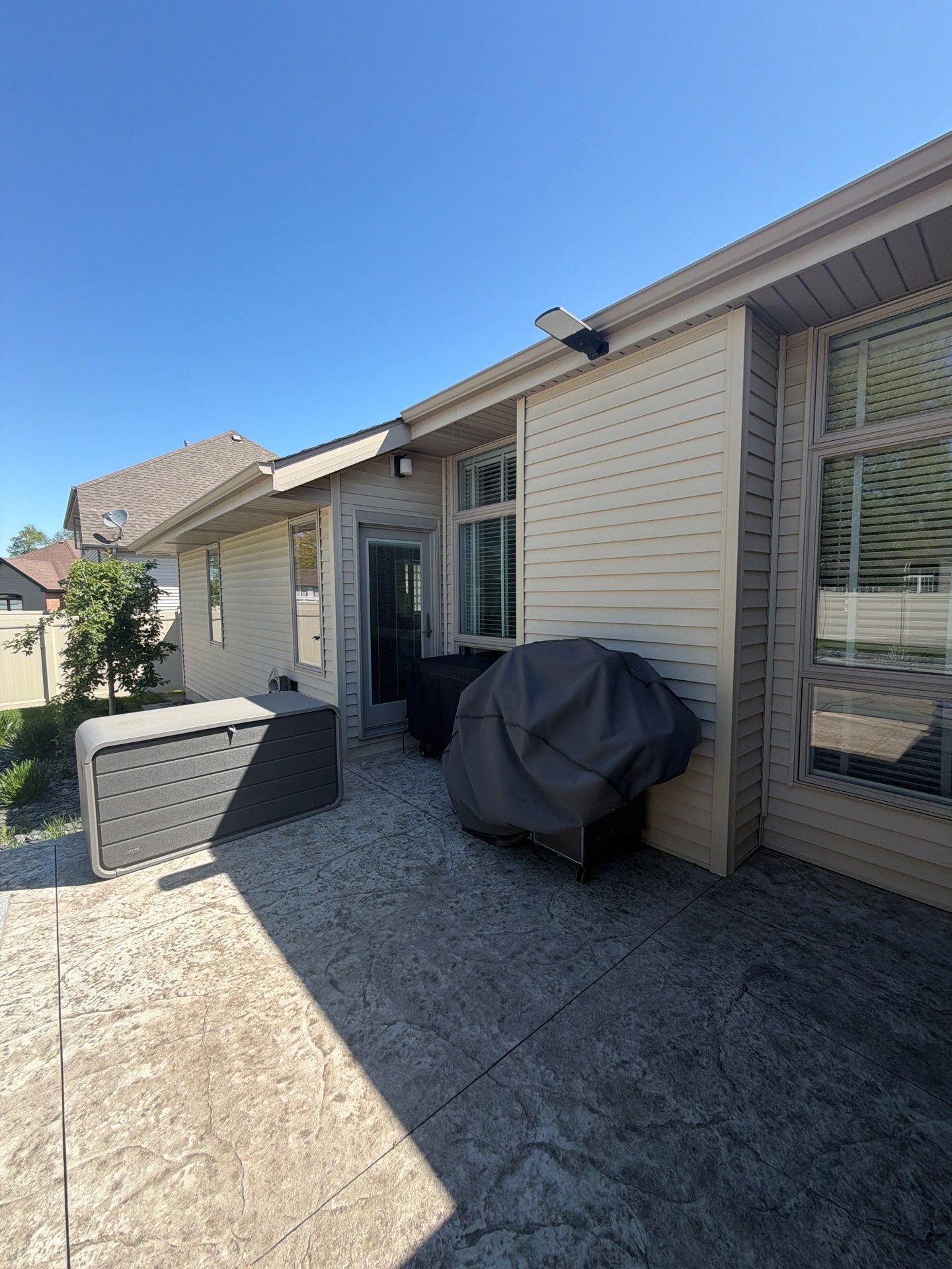 Siding, gutters, soffit & fascia replacement by Optimal Home Improvement 