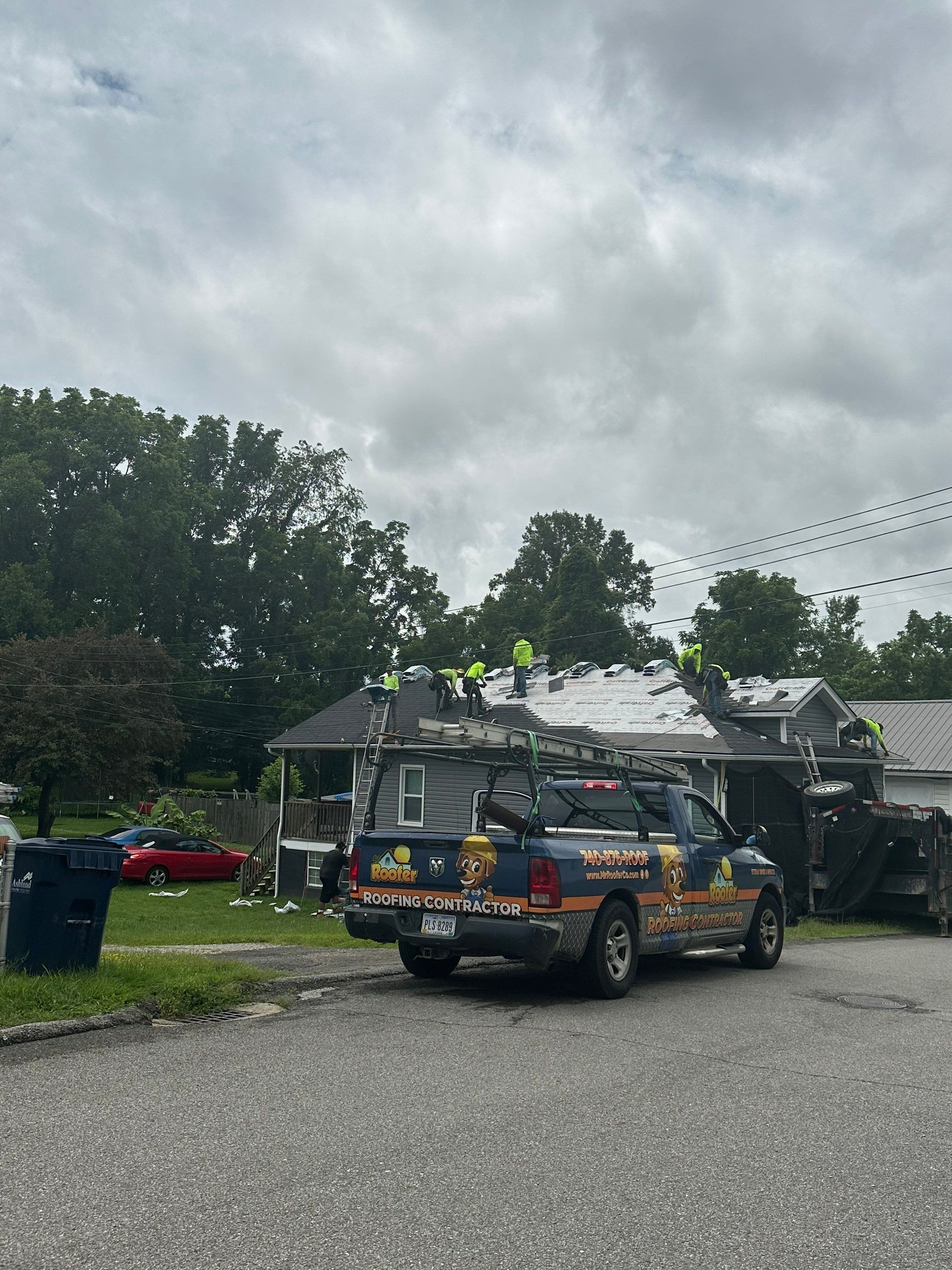 Matte Black Elegance: IKO Dynasty Roof Transformation in Ashland, KY by Mr. Roofer