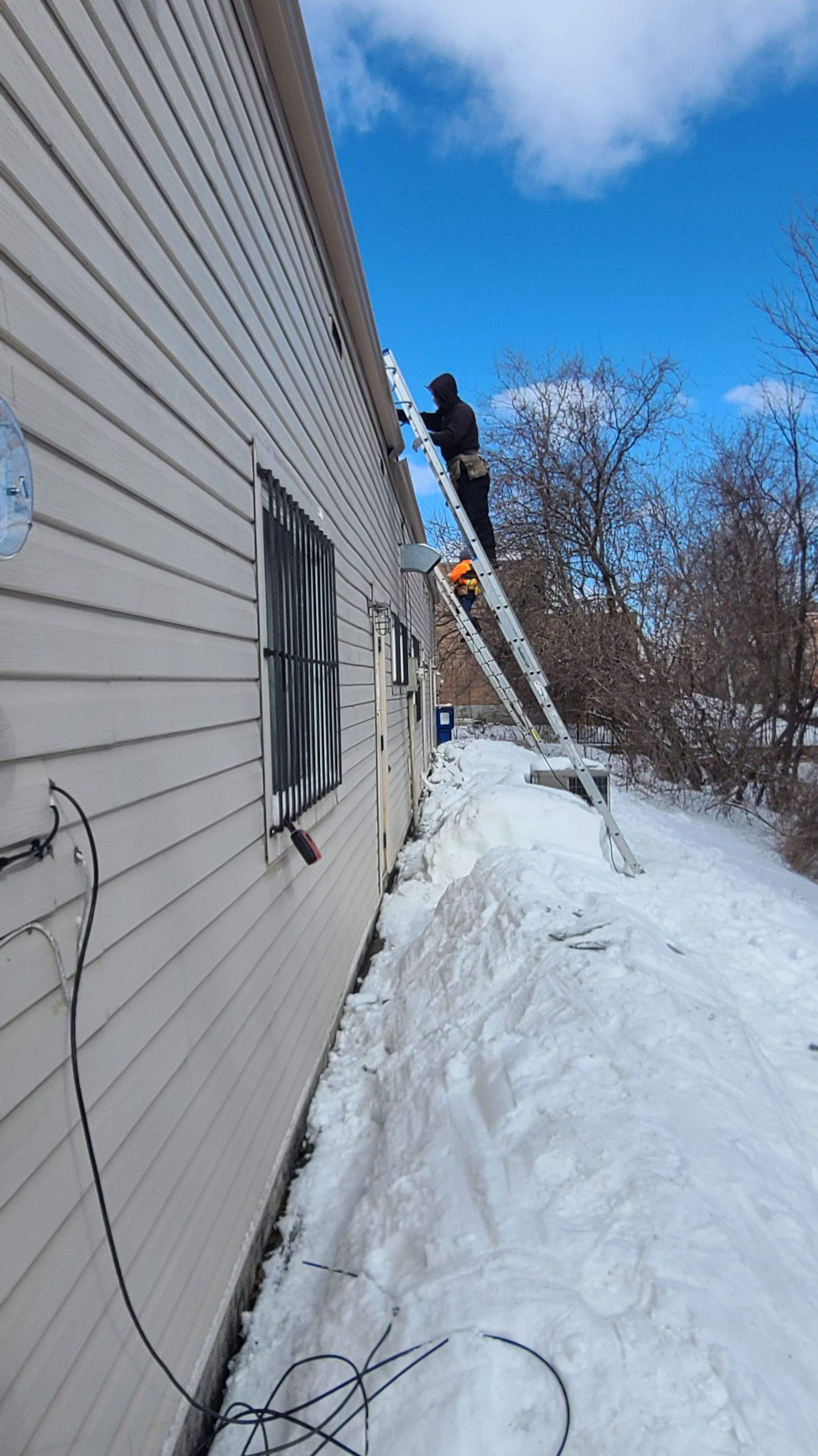 Gentek Eavestrough Replacement – Georgina, ON by Elsa Roofing 