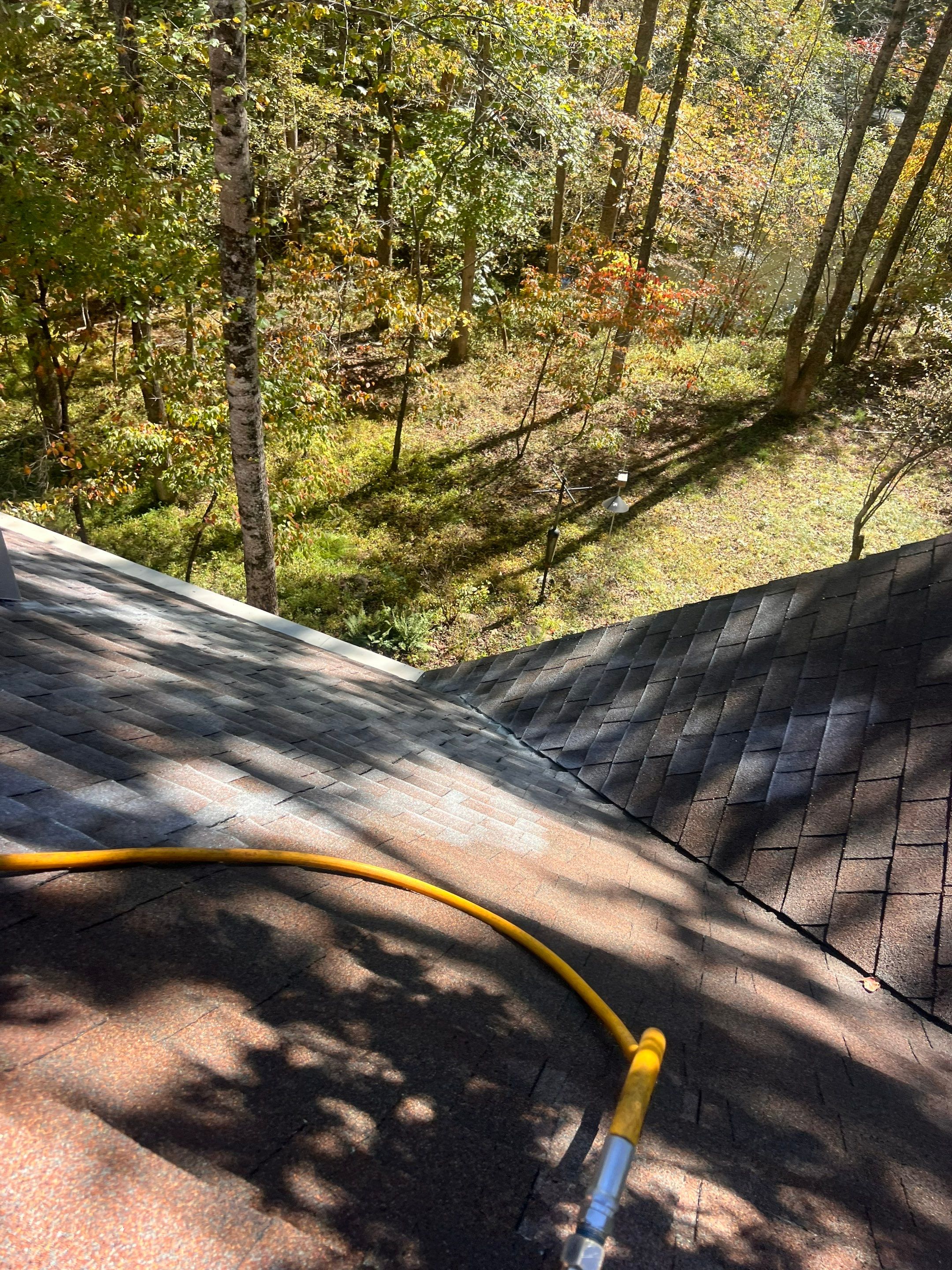 Project in Palmyra by Roof Maxx of Midlothian
