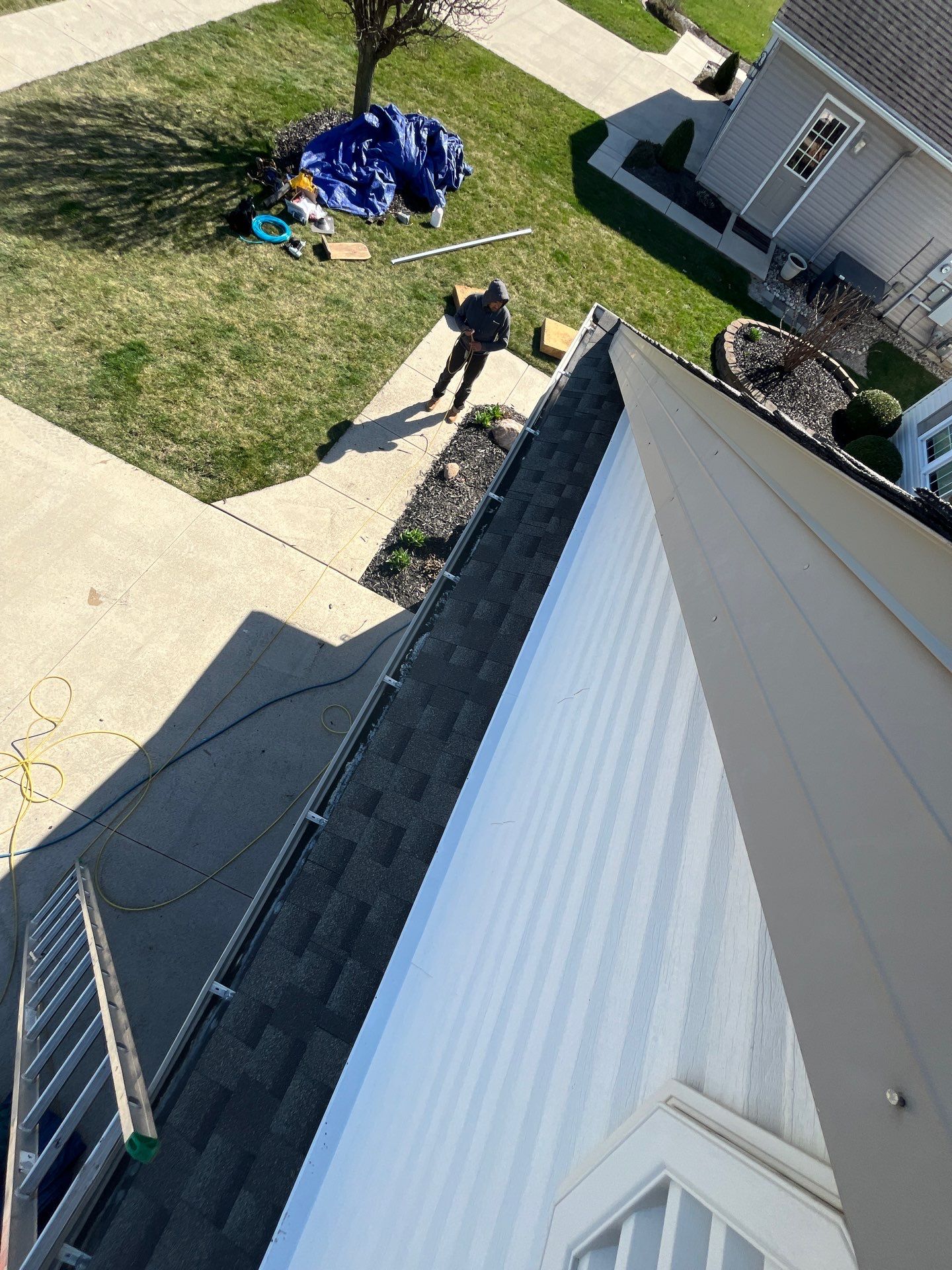 Residential Roofing Installation using CertainTeed Landmark Weathered Wood by Nitro Roofing and Construction