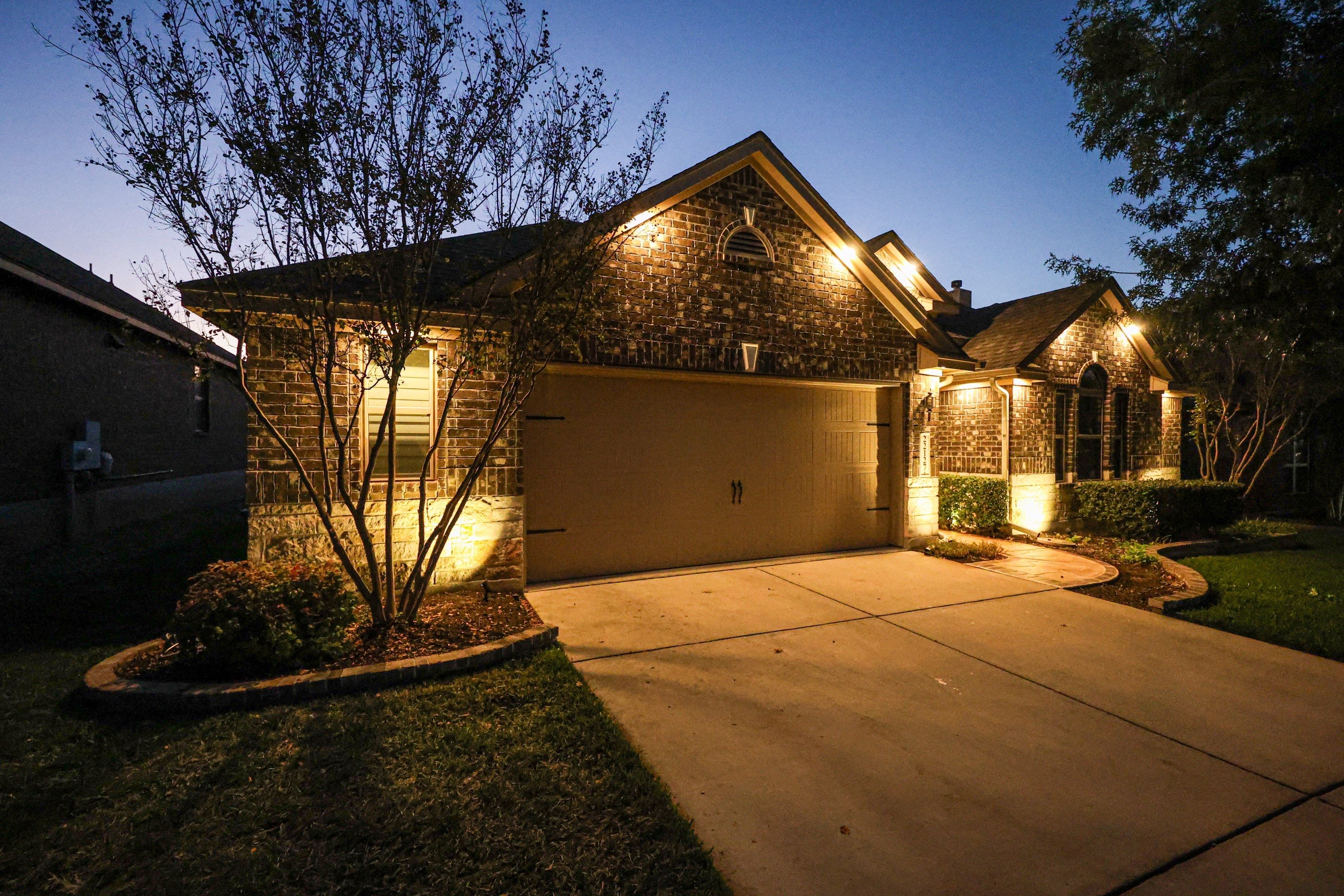 Wortham Oaks, San Antonio by Hole In One Lawns, LLC