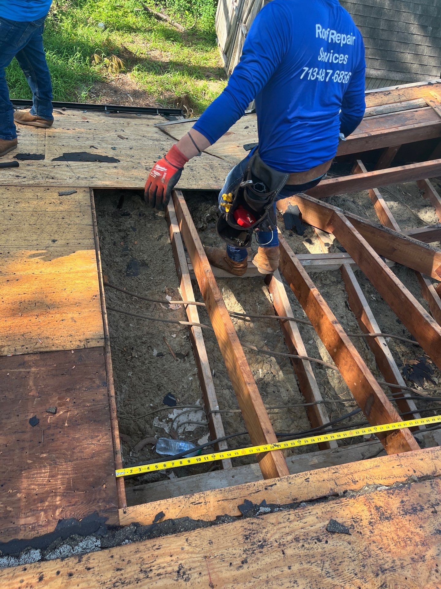 Residential Roofing Installation using Owen's Corning Duration (Lifetime) Shingles by Roof Repair Company